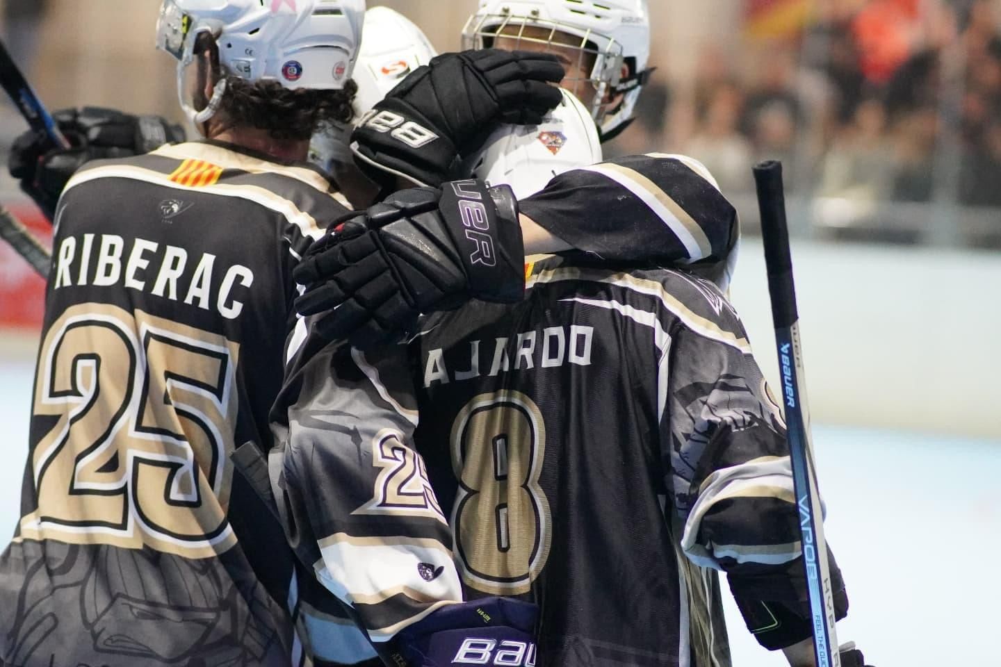 Els sèniors de l'HCR Cent Patins comencen amb victòria les lligues nacionals. FOTO: Cedida Els sèniors de l'HCR Cent Patins comencen amb victòria les lligues nacionals. FOTO: Cedida