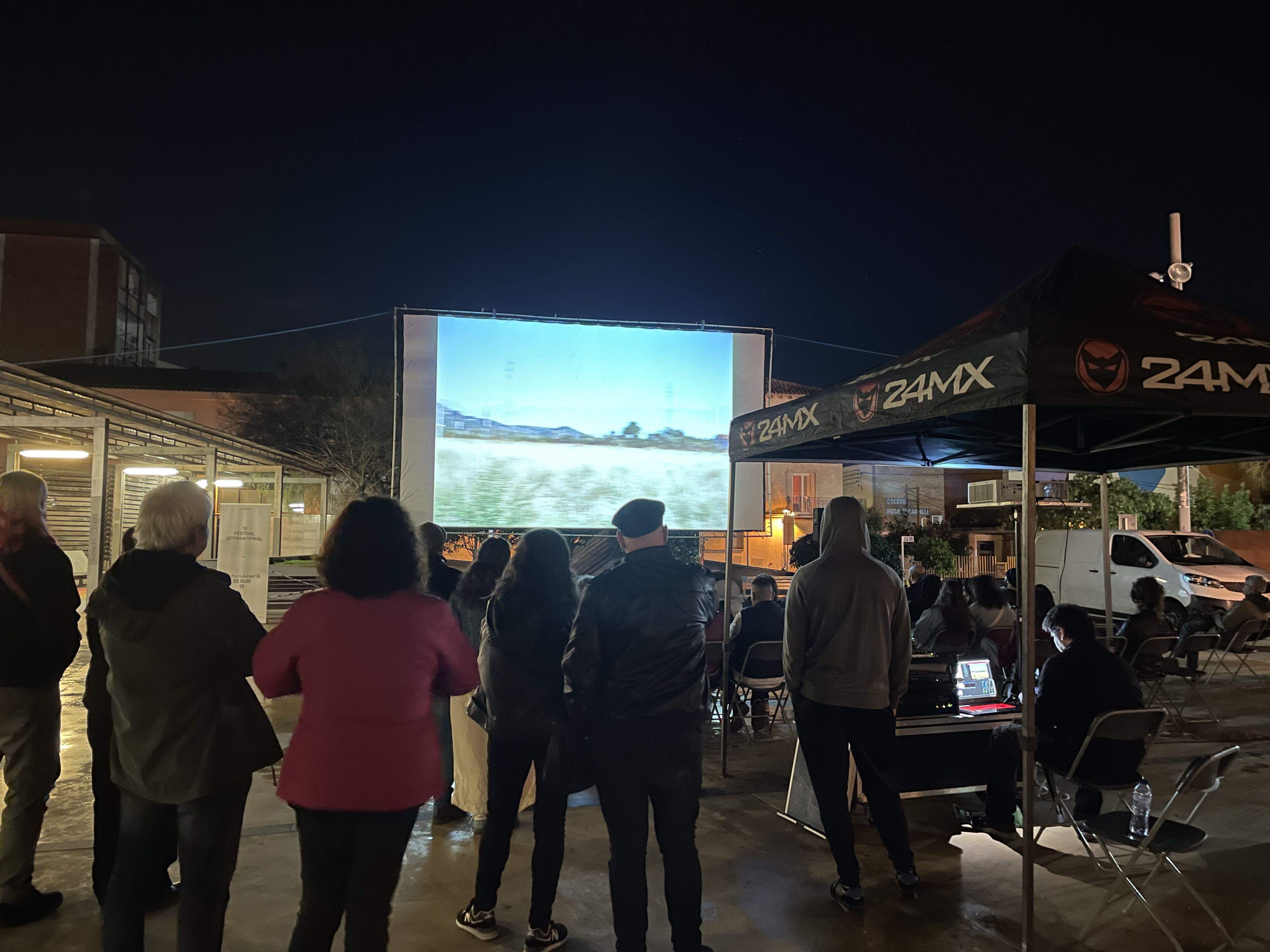El Premi Screen s'ha pogut lliurar tot i la pluja i el fred FOTO: Marta Casas