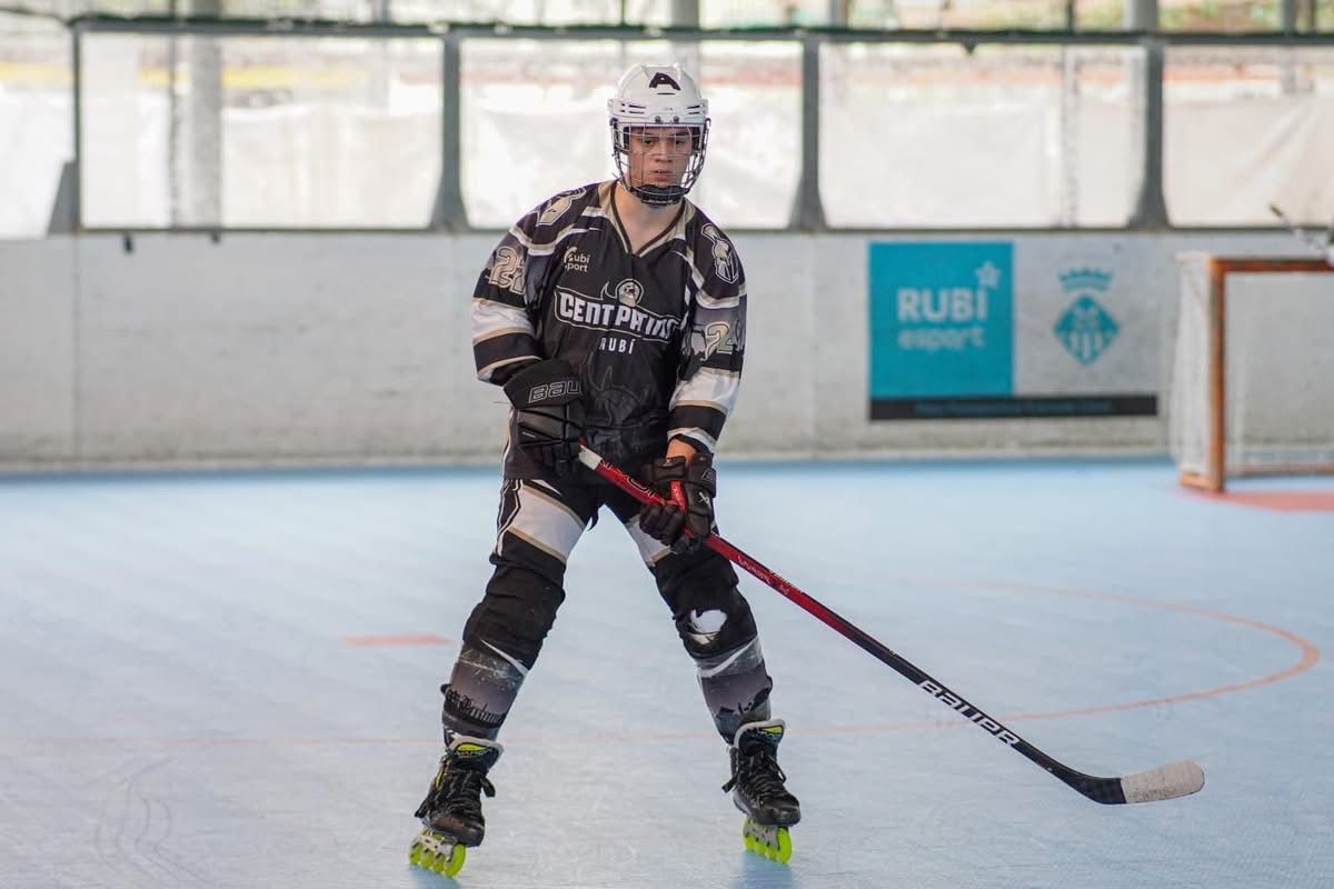 Ple de victòries dels tres equips sèniors de l'HCR Cent Patins. FOTO: Cedida Ple de victòries dels tres equips sèniors de l'HCR Cent Patins. FOTO: Cedida