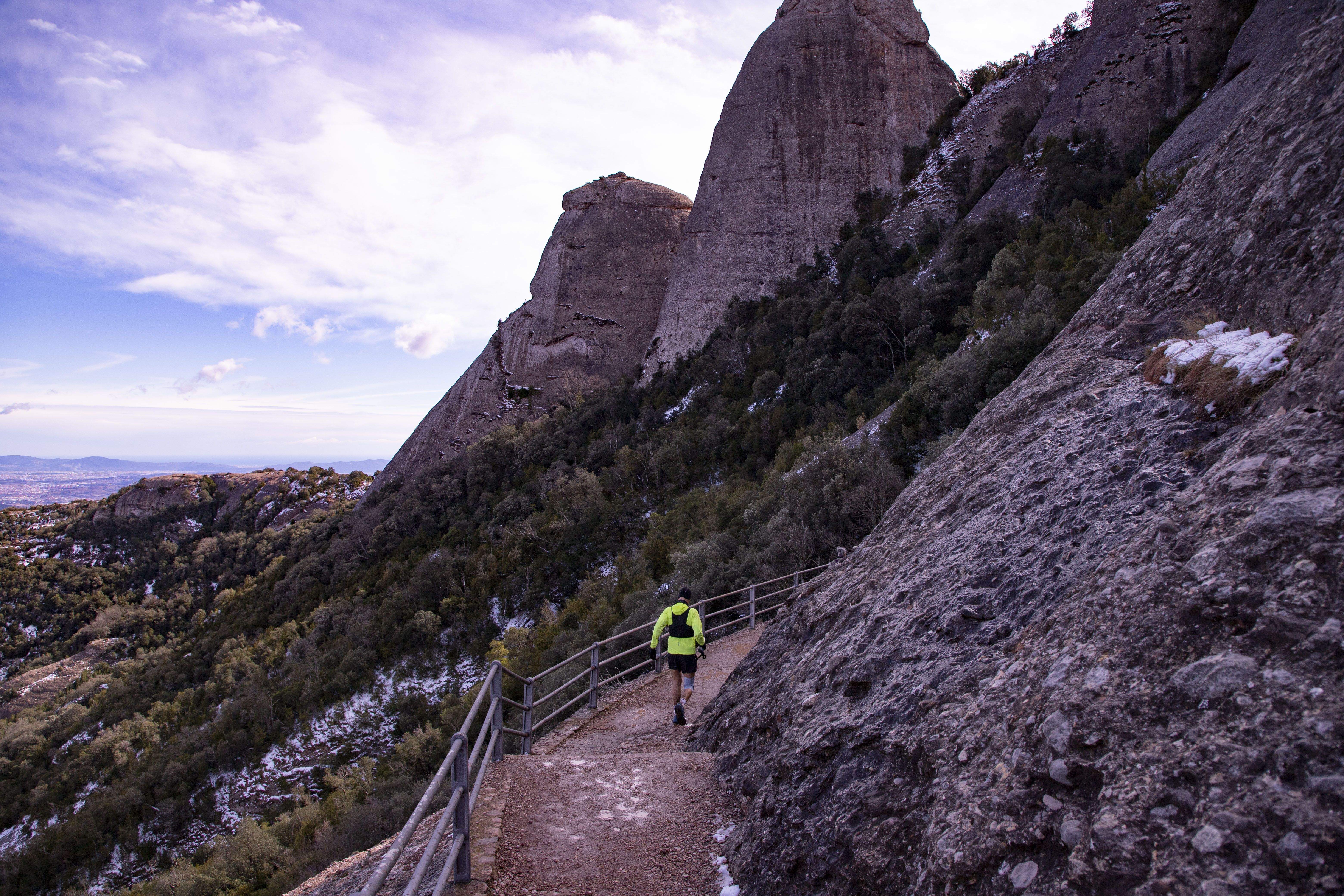 Imatge de la Travessa Rubí - Montserrat del 2024 FOTO: Centre Excursionista de Rubí Imatge de la Travessa Rubí - Montserrat del 2024 FOTO: Centre Excursionista de Rubí