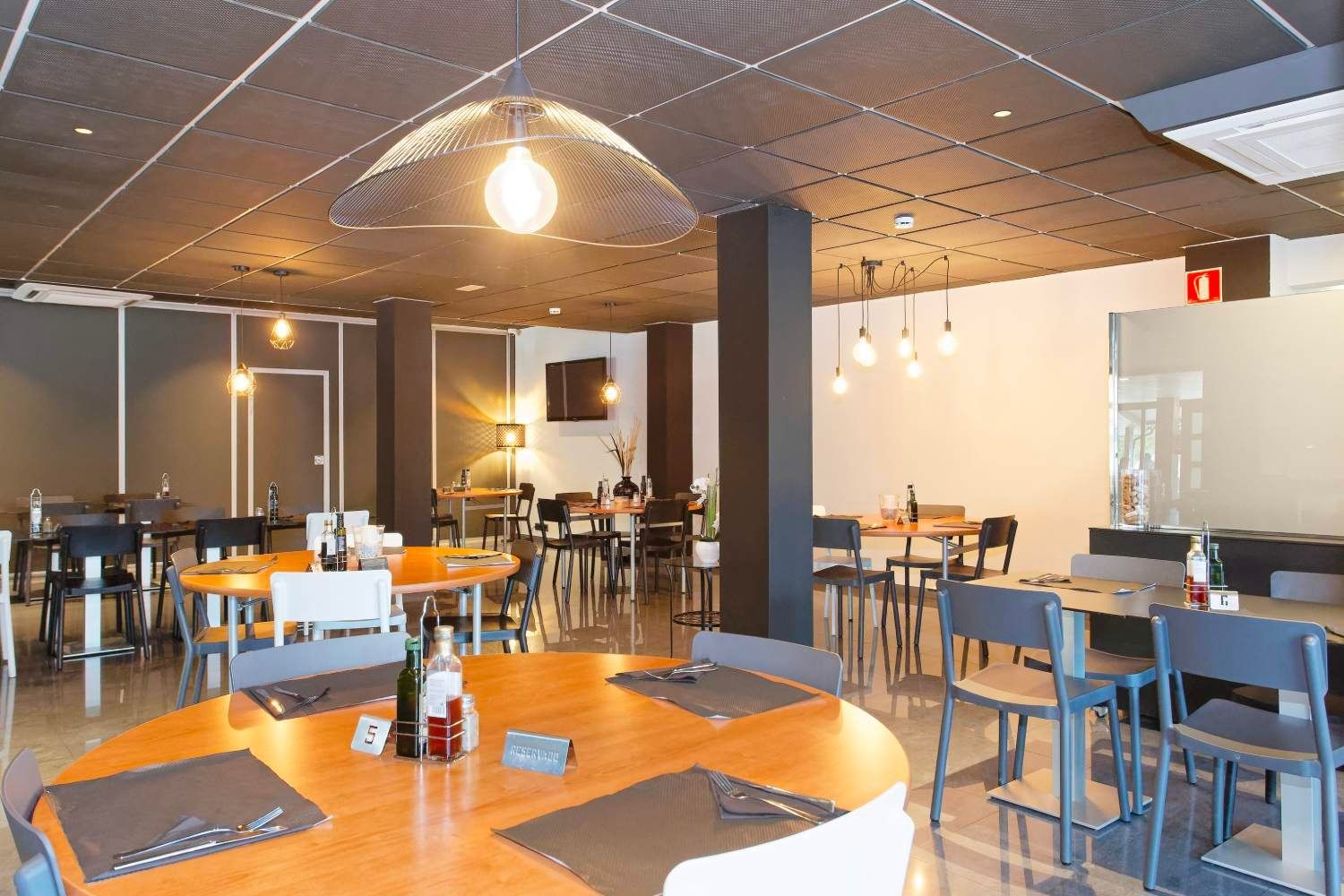 Restaurant a l'Hotel Sant Pere II a Rubí, molt a prop de Barcelona i les principals comunicacions. FOTO: Cedida Restaurant a l'Hotel Sant Pere II a Rubí, molt a prop de Barcelona i les principals comunicacions. FOTO: Cedida