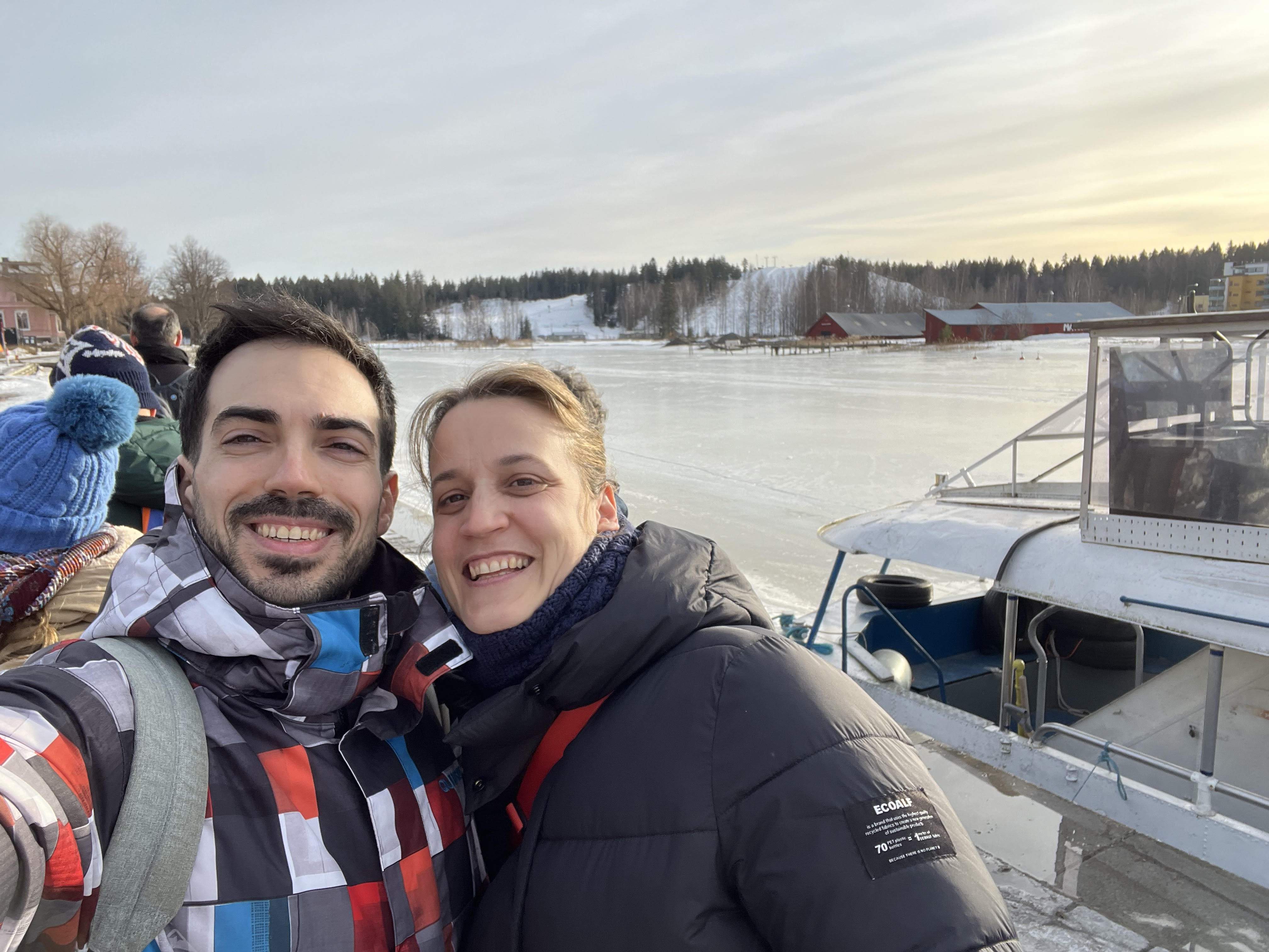 Raúl i Txell, professors de l'escola Regina Carmeli a Rubí, durant l'estada  a Porvoo (Finlàndia). FOTO: Cedida
