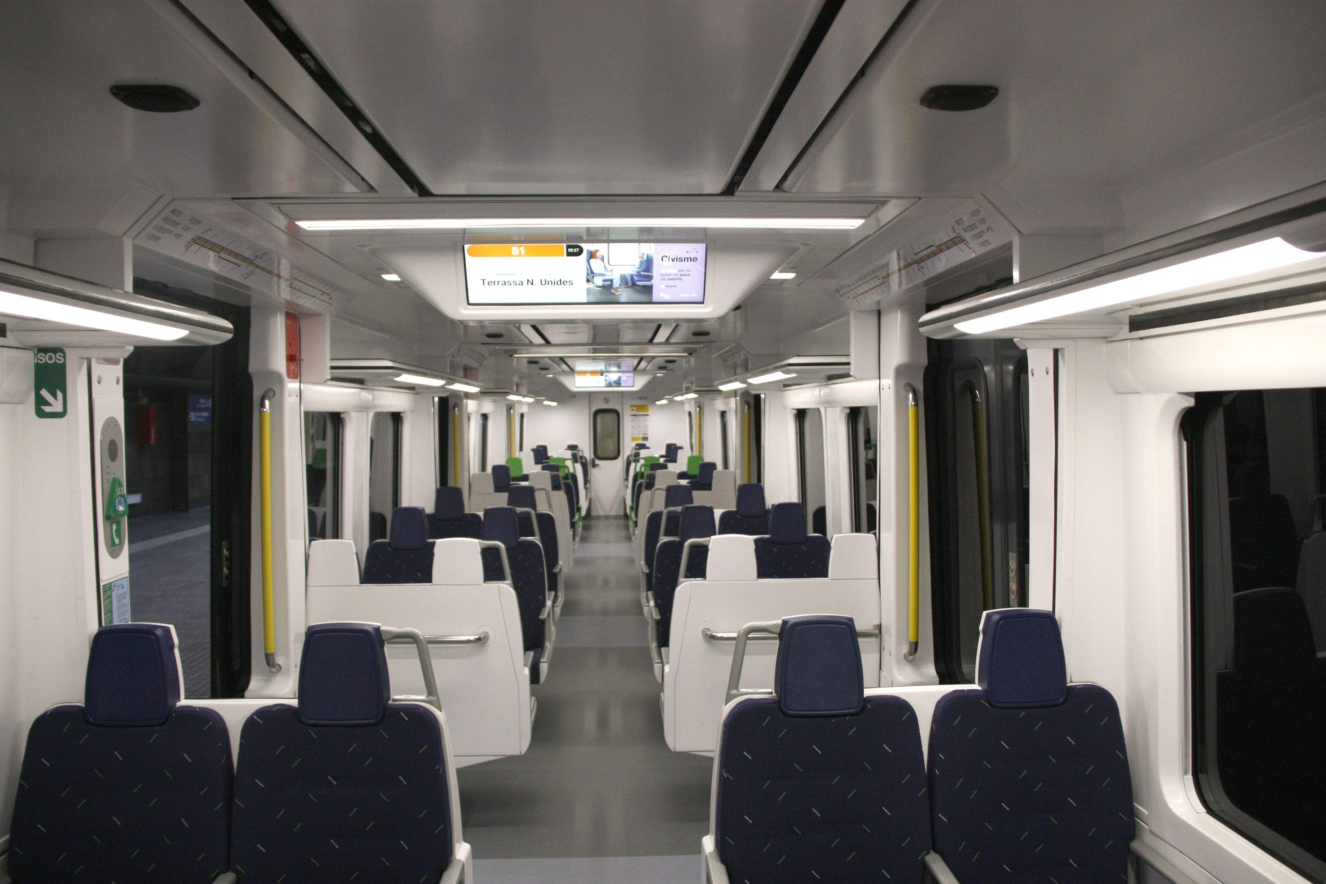 FGC estrena el primer tren renovat de la sèrie 112 de la línia Barcelona-Vallès. FOTO: ACN/Gerard Ullastre 