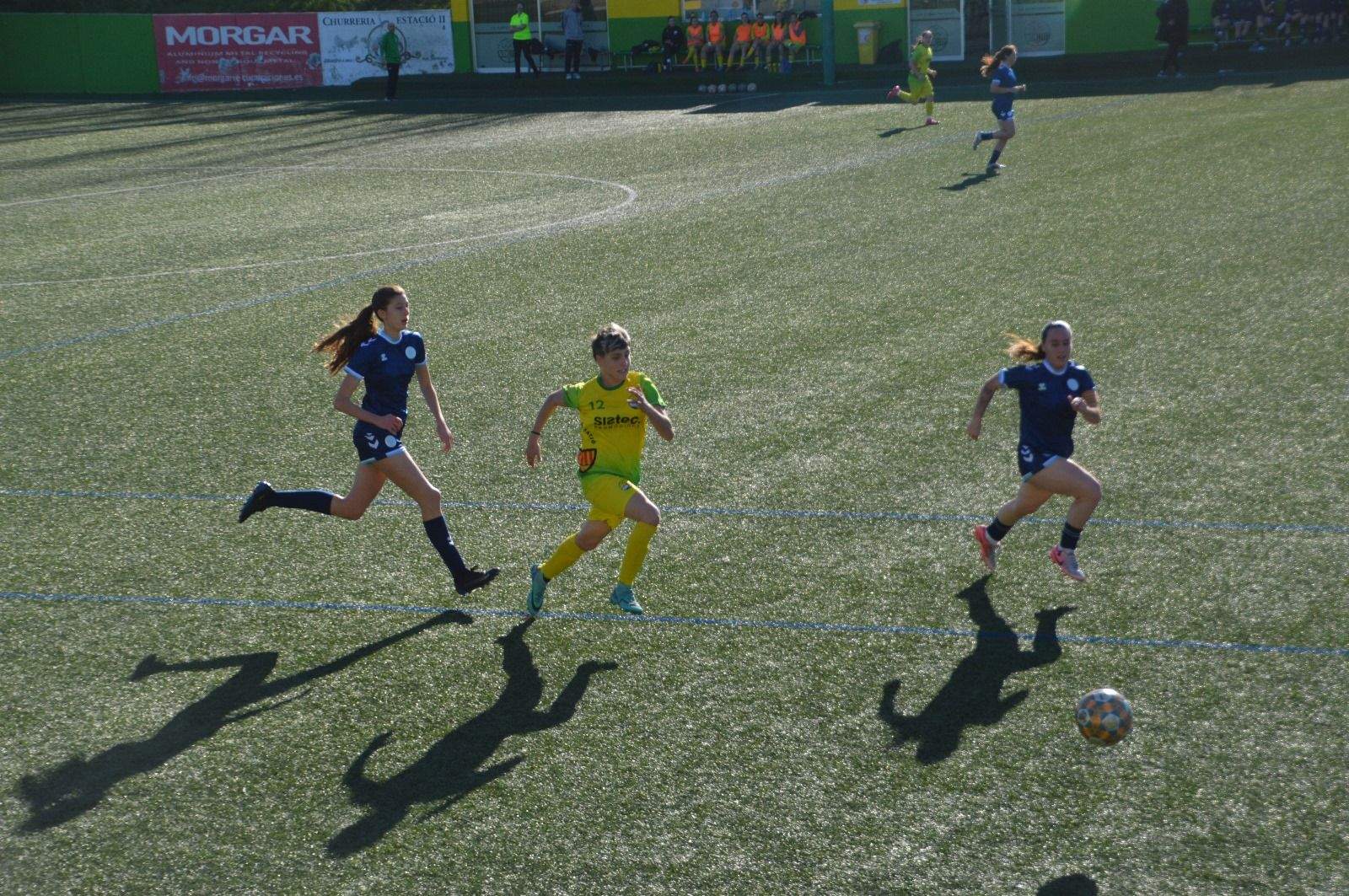 Partit difícil de l'Olímpic femení contra el líder.  FOTO: Montoya