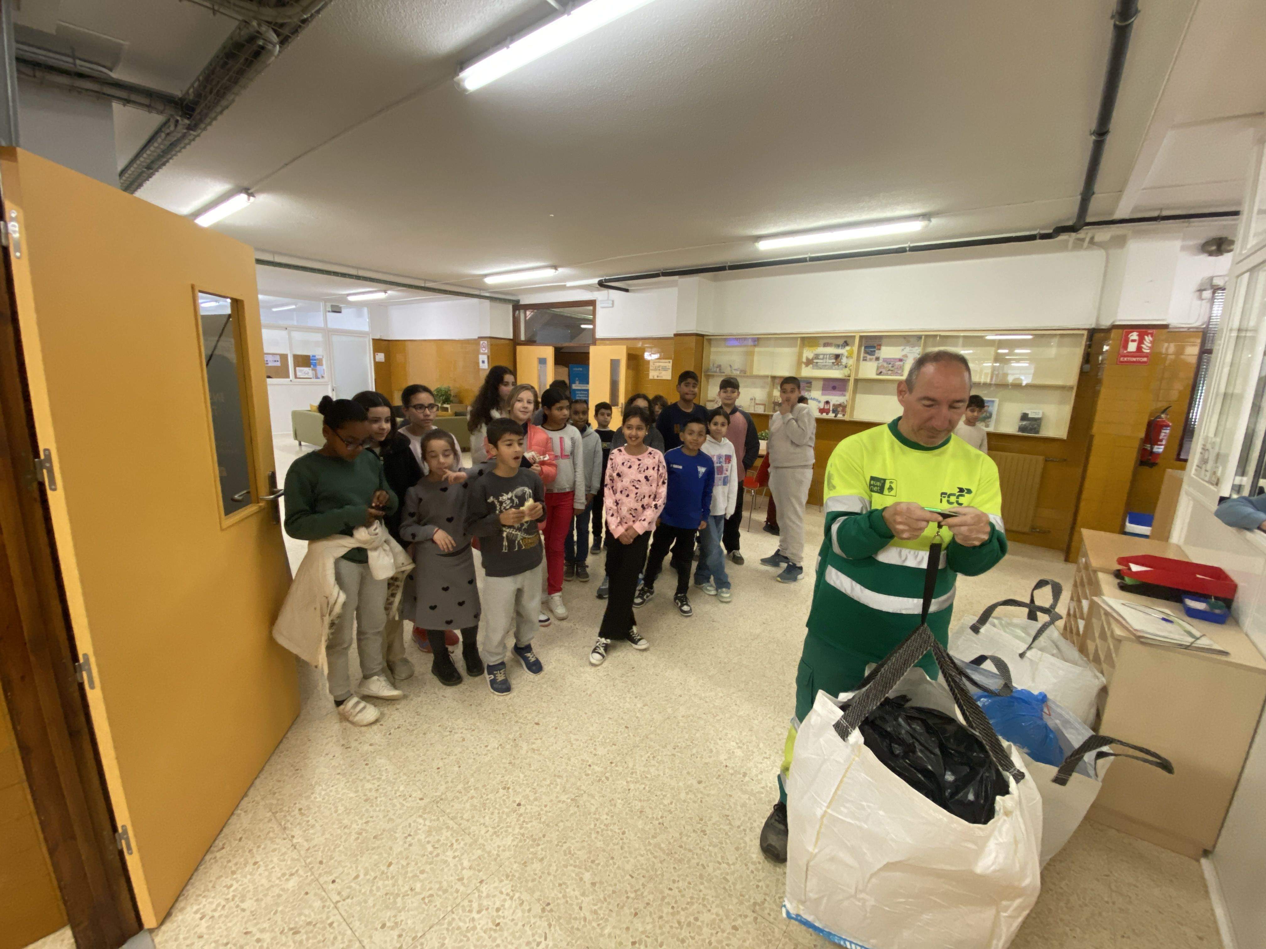 L'Institut Escola Teresa Altet de Rubí se suma a la Cursa Tèxtil. FOTO: Cedida