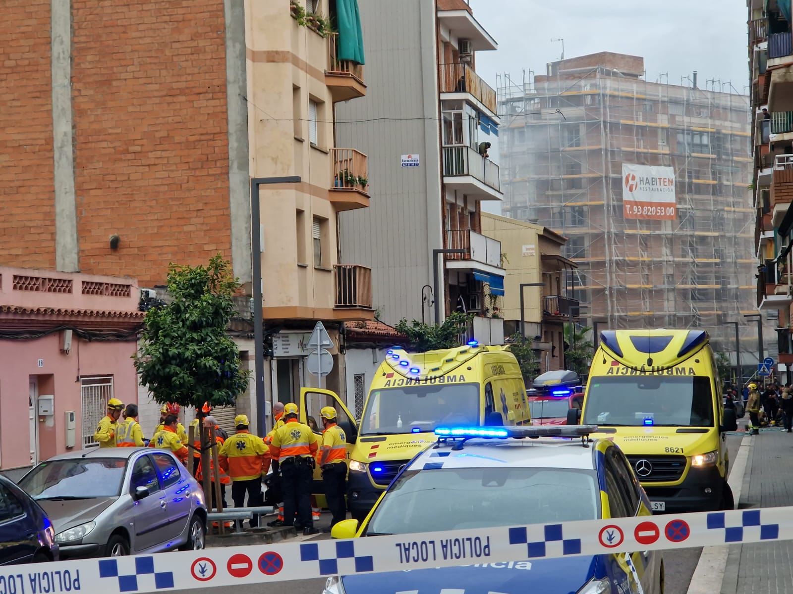 Un incendi al carrer Mare de Déu de Lourdes de Rubí FOTO: Arxiu