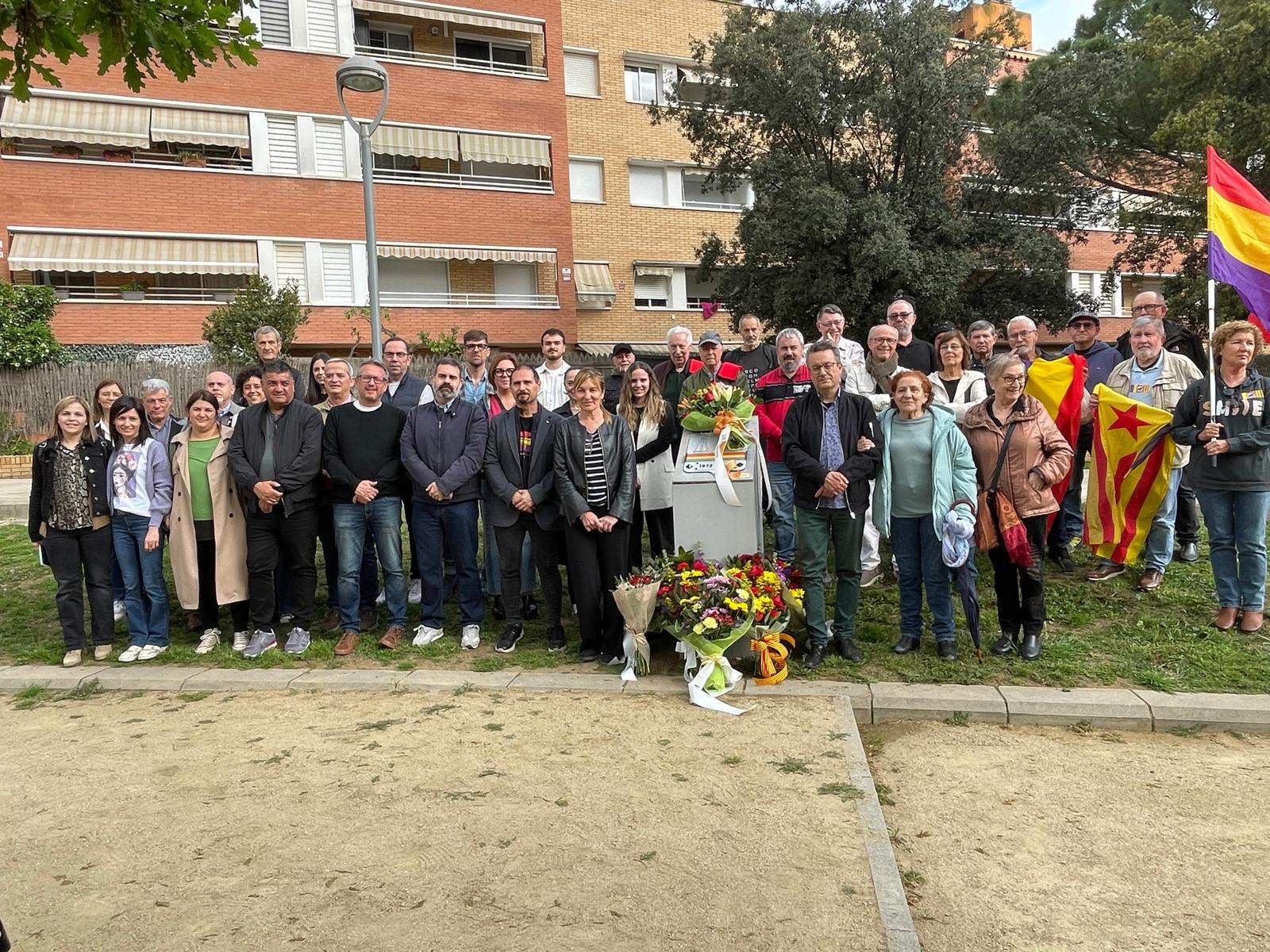 Rubí commemora els 94 anys de la proclamació de la Segona República. FOTO: Estela Luengo