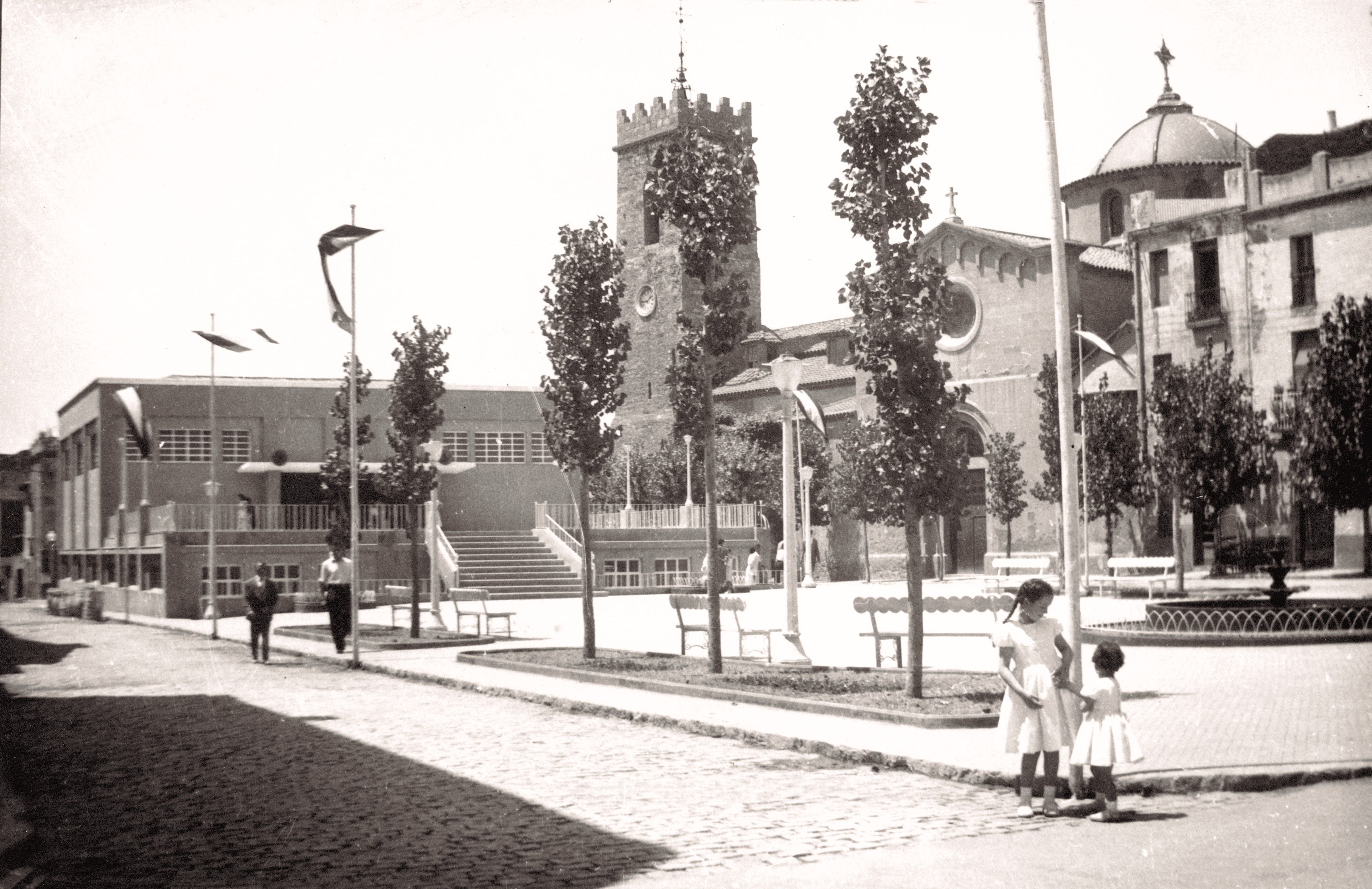 La “plaça del mercat” als anys 50. FOTO: Arxiu Fotogràfic del Museu de Rubí / autoria desconeguda