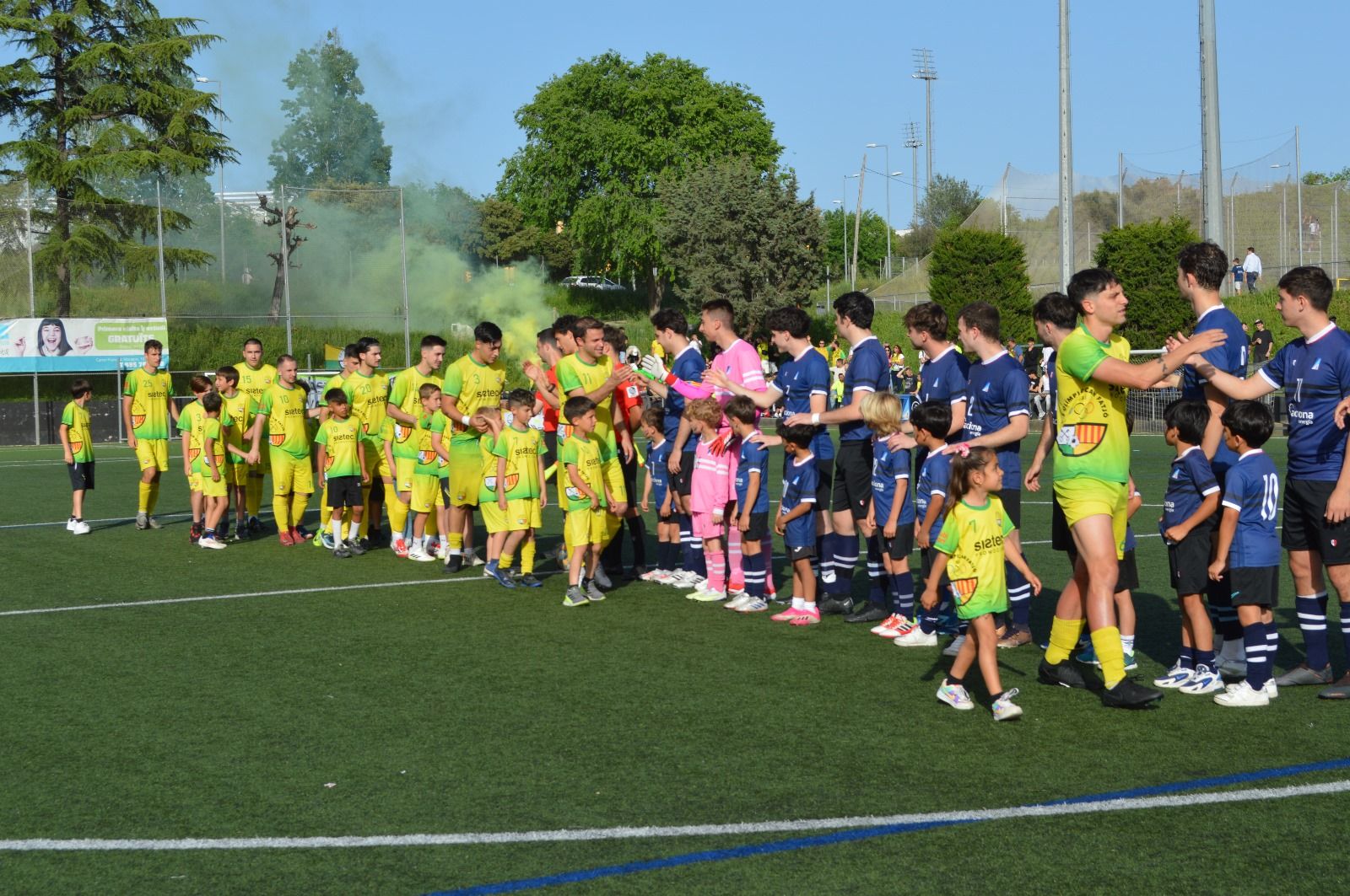 Duel entre l'Olimpic Can Fatjó i el Júnior Sant Cugat, aquest dissabte FOTO: J.A. Montoya