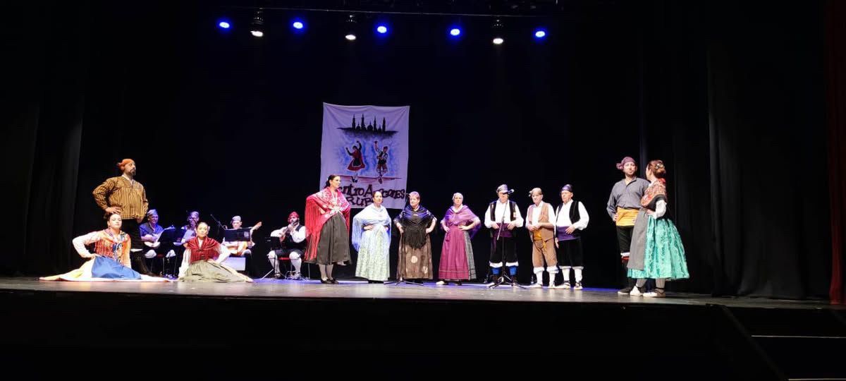 Festival de Jotes del Centro Argonés al teatre municipal La Sala FOTO: Cedida