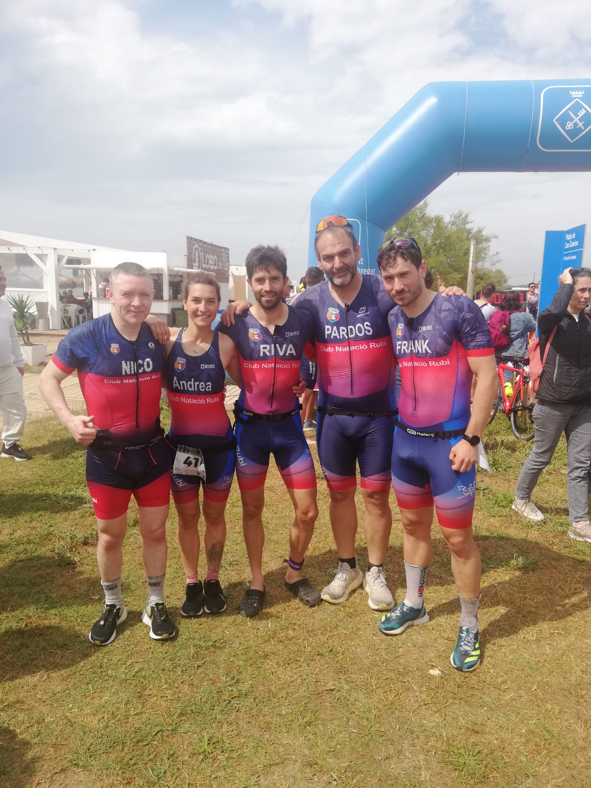 Equip mixt de triatló del CN Rubí al Prat. FOTO: Cedida