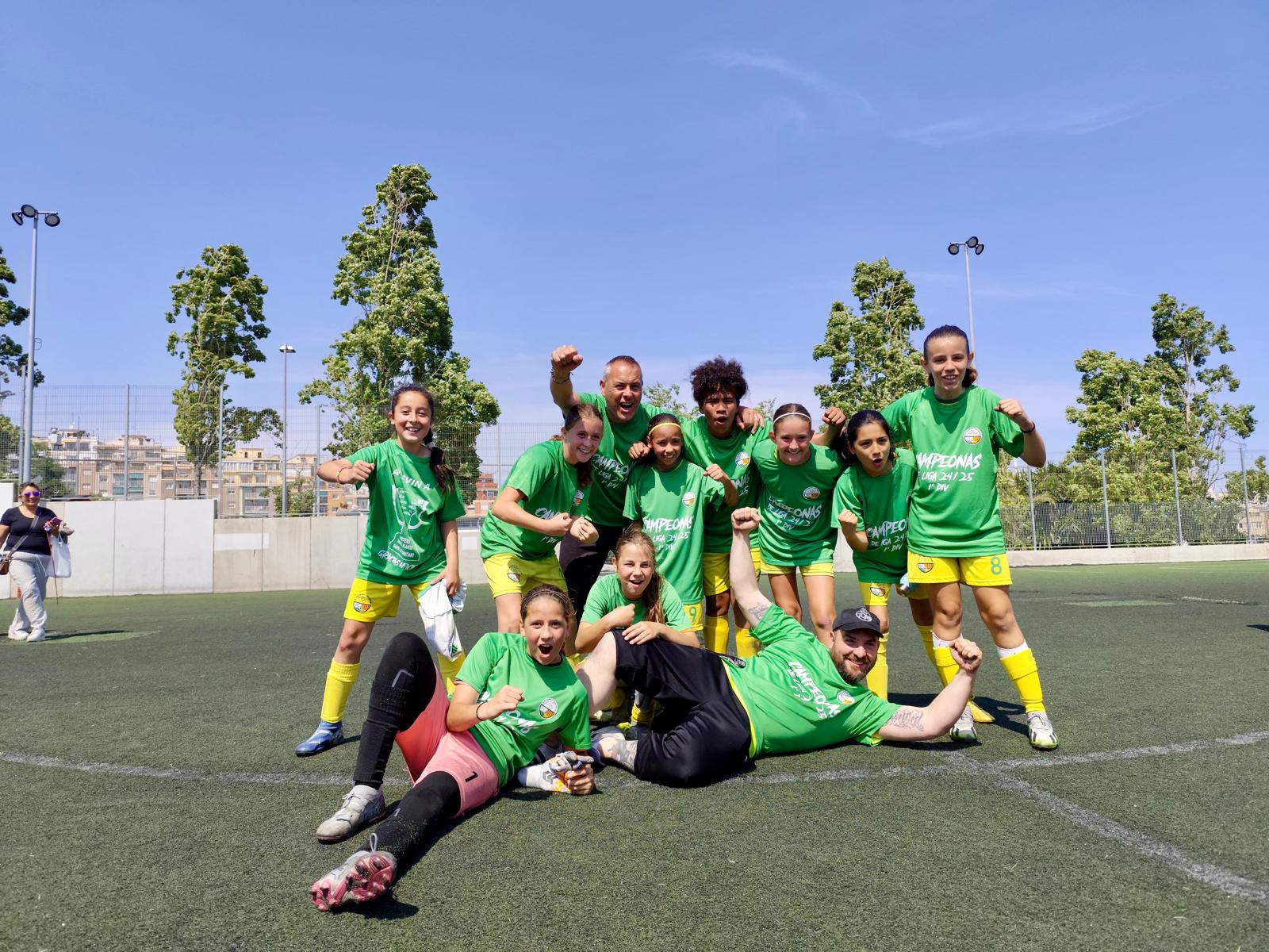 El grup aleví A femení de l'Olímpic aconsegueix l'ascens a preferent. FOTO: Cedida