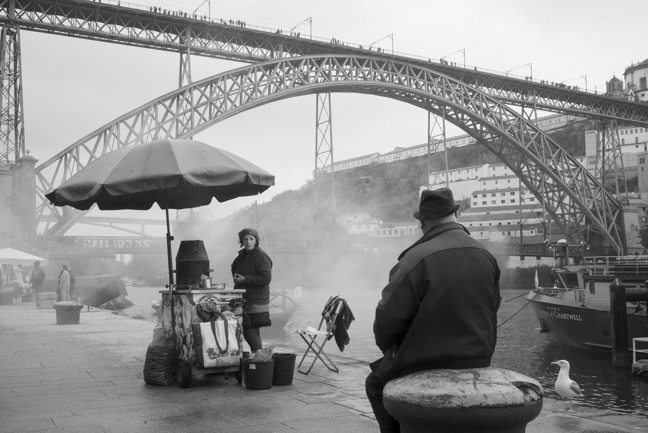 Conversation Down The Bridge. FOTO: Sergi Capellas