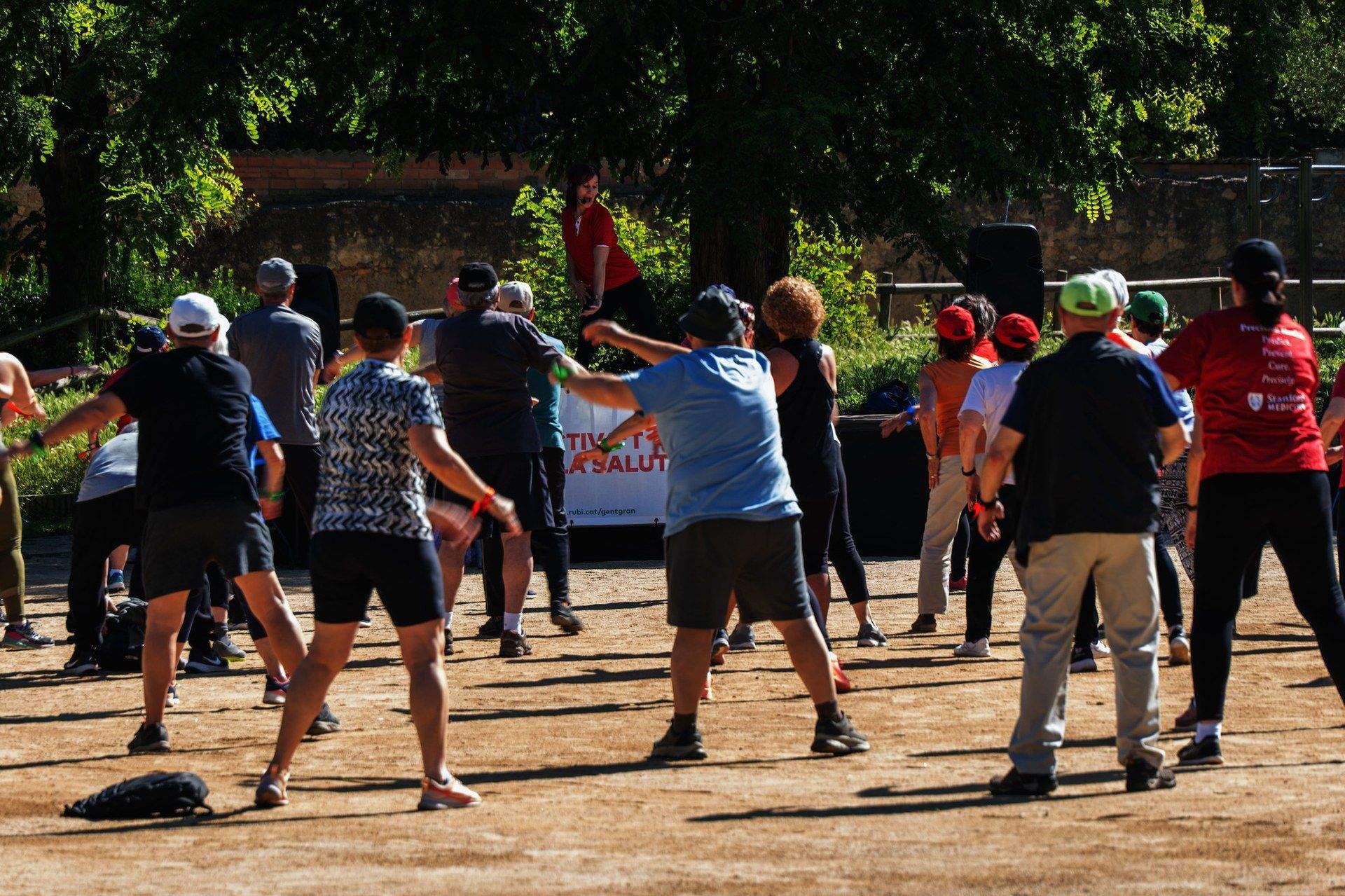 Un centenar de persones participen en la 3a edició de l’Activa’t per la salut. FOTO: Ajuntament de Rubí - Localpres