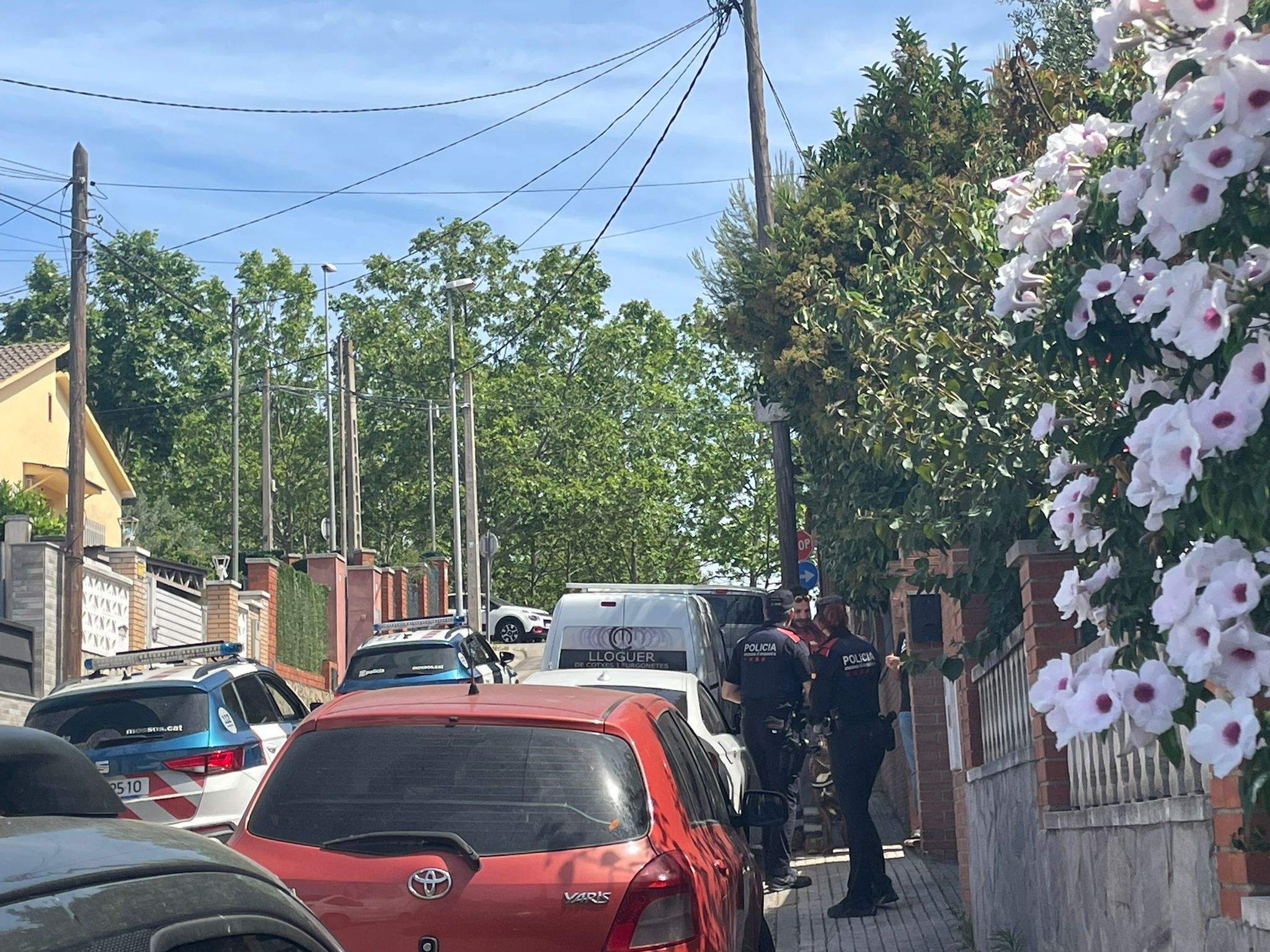 Tres detinguts a Rubí en el marc d'un dispositiu contra el tràfic de drogues i armes. FOTO: Estela Luengo