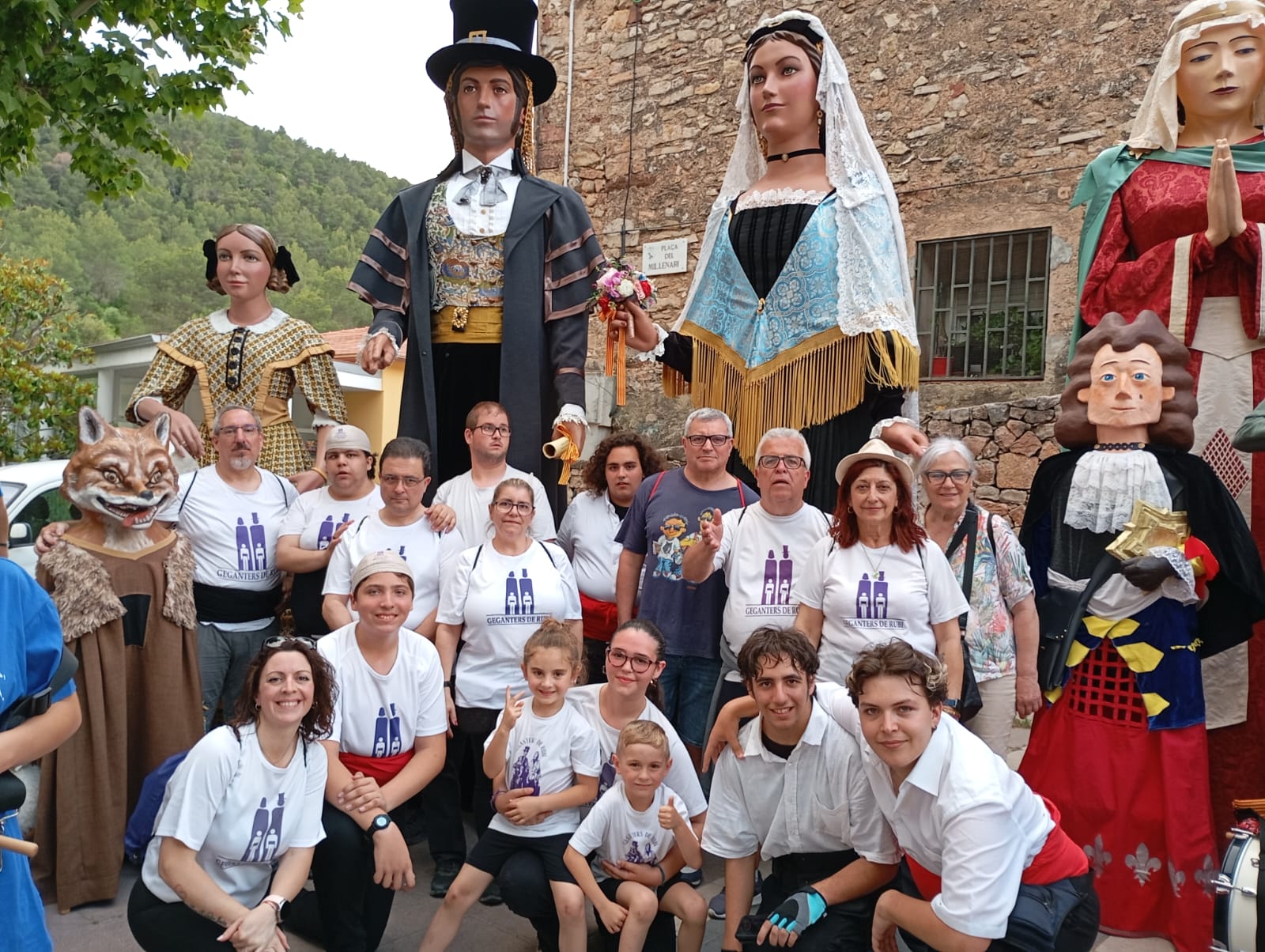 Els gegants de Rubí participen en la Trobada de Gegants de Corbera de Llobregat. FOTO: Cedida