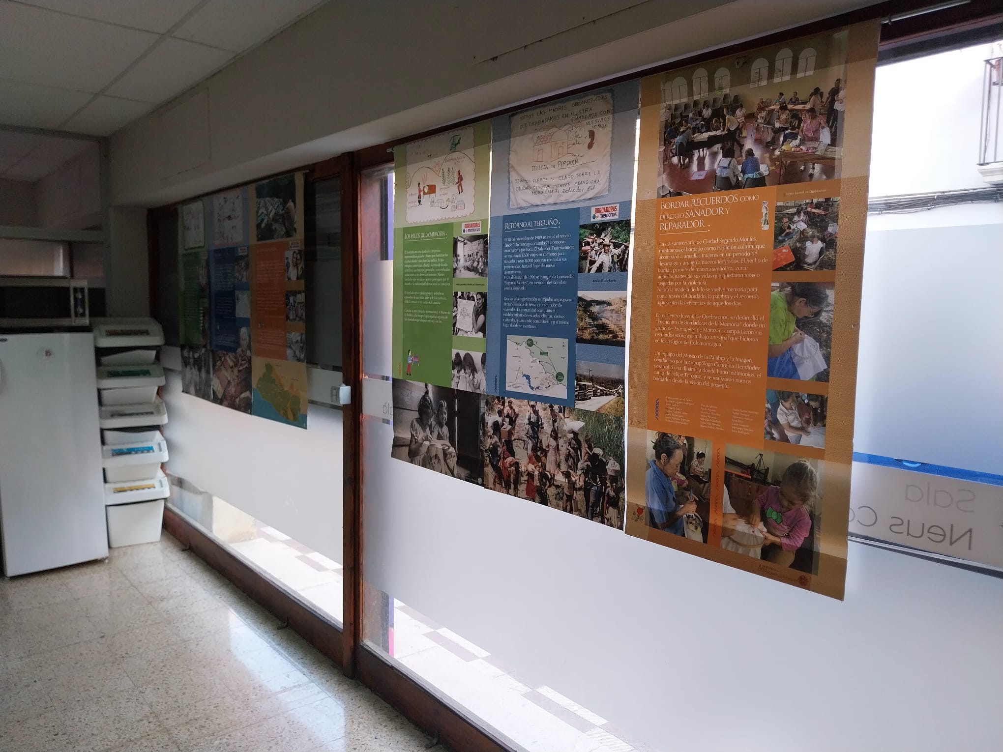 Èxit de la inauguració de l'exposició "Bordadoras de memorias" a Rubí. FOTO: Cedida