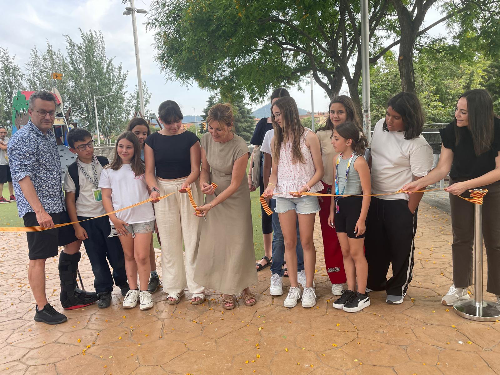 L'Ajuntament inaugura la remodelació del parc infantil de la rambla del Ferrocarril. FOTO: Estela Luengo