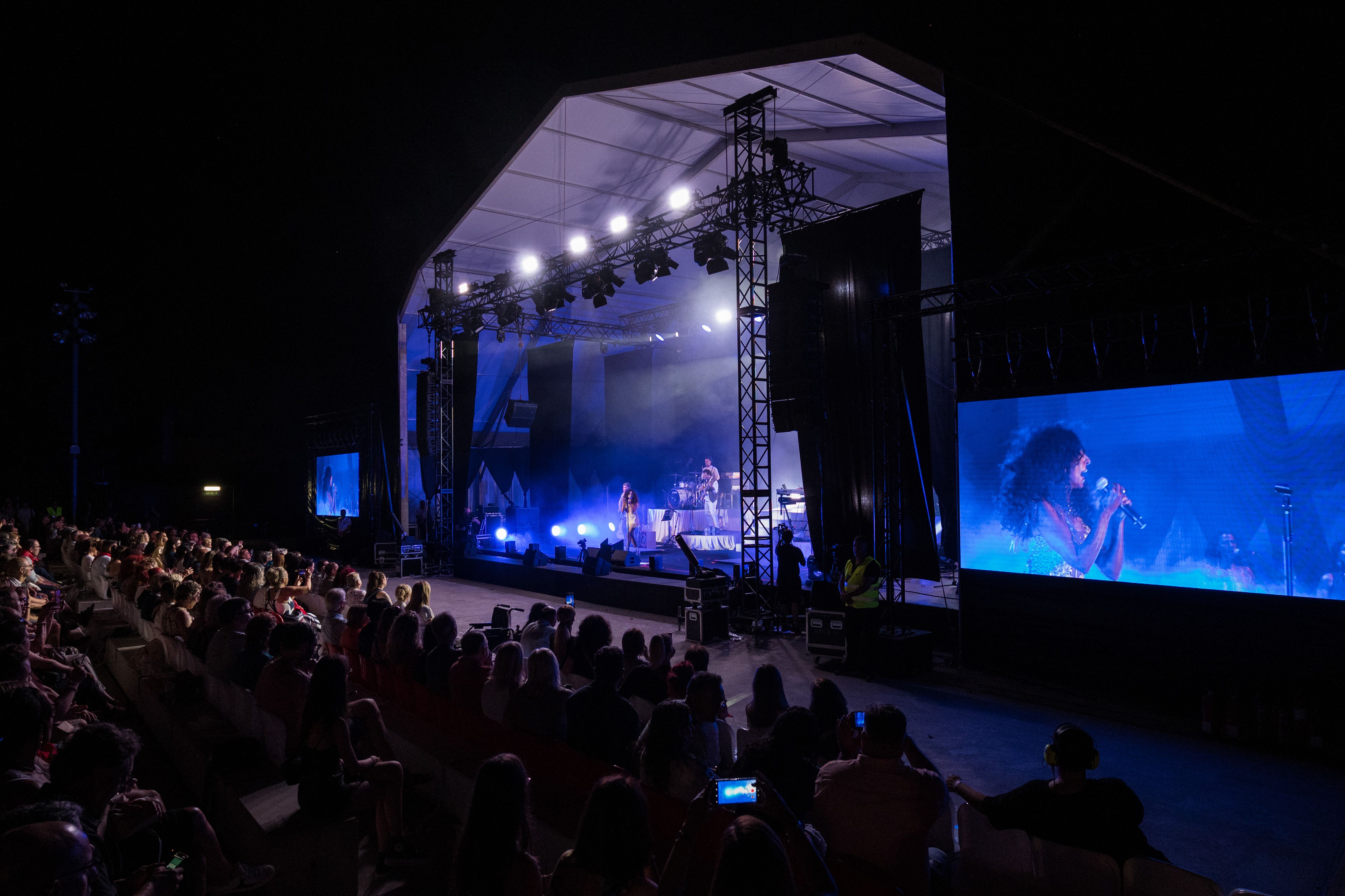 Rosario en concert al Castell per la Festa Major de Rubí 2025. FOTO: Carmelo Jiménez