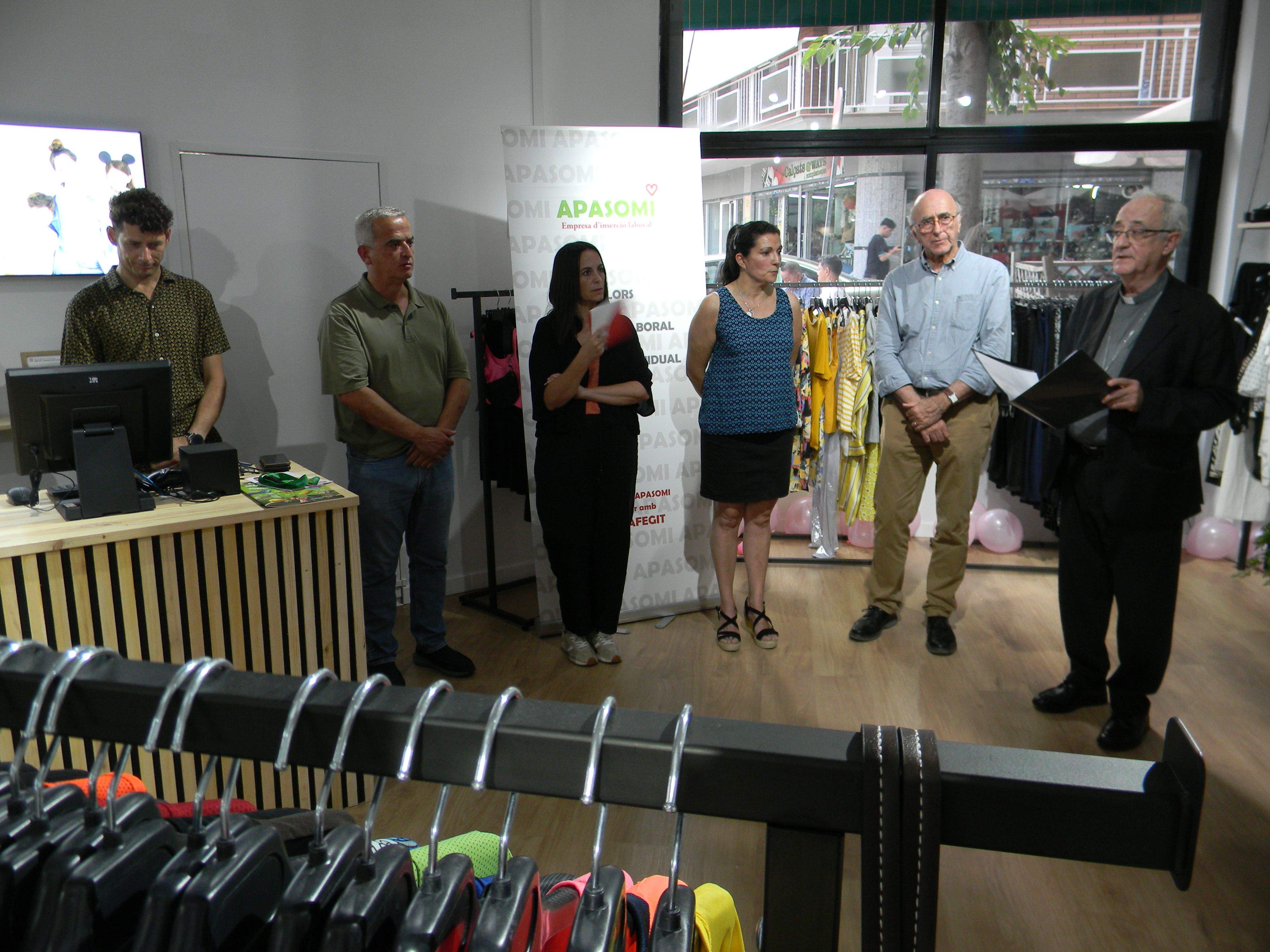 Inauguració de la botiga de Moda Re- a Rubí. FOTO: Cedida