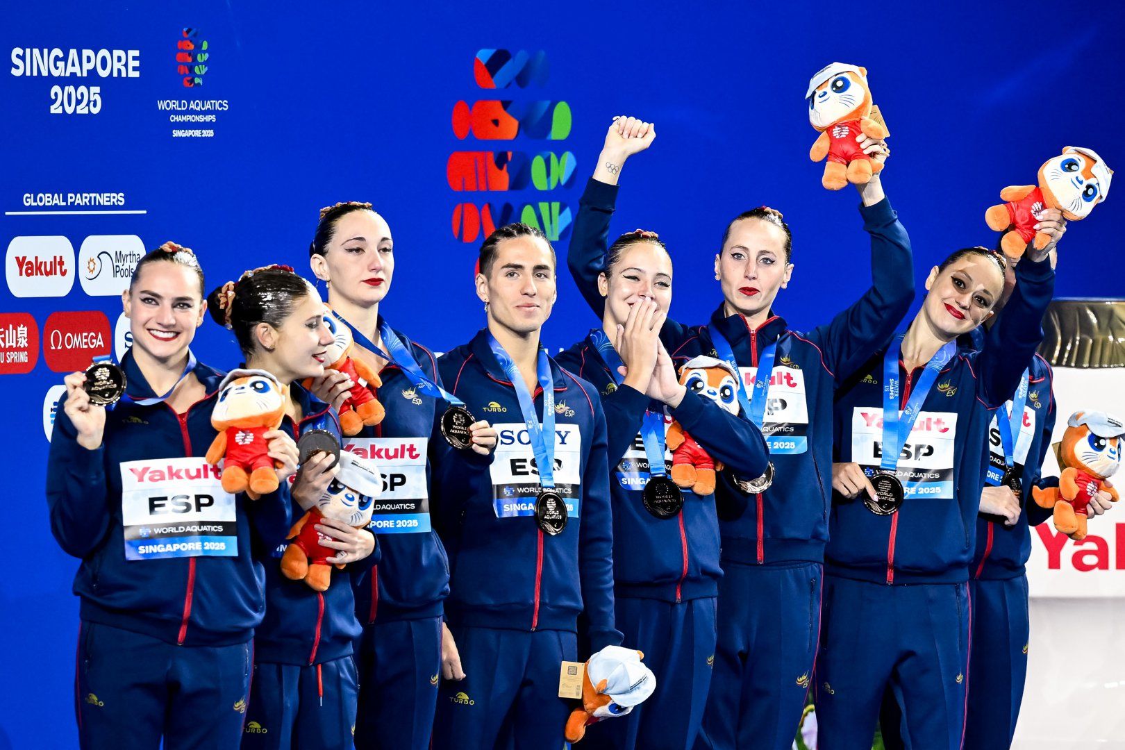 Dennis González fa història amb l'equip de natació artística i es penja el bronze al mundial. FOTO: RFEN (Andrea Masini)