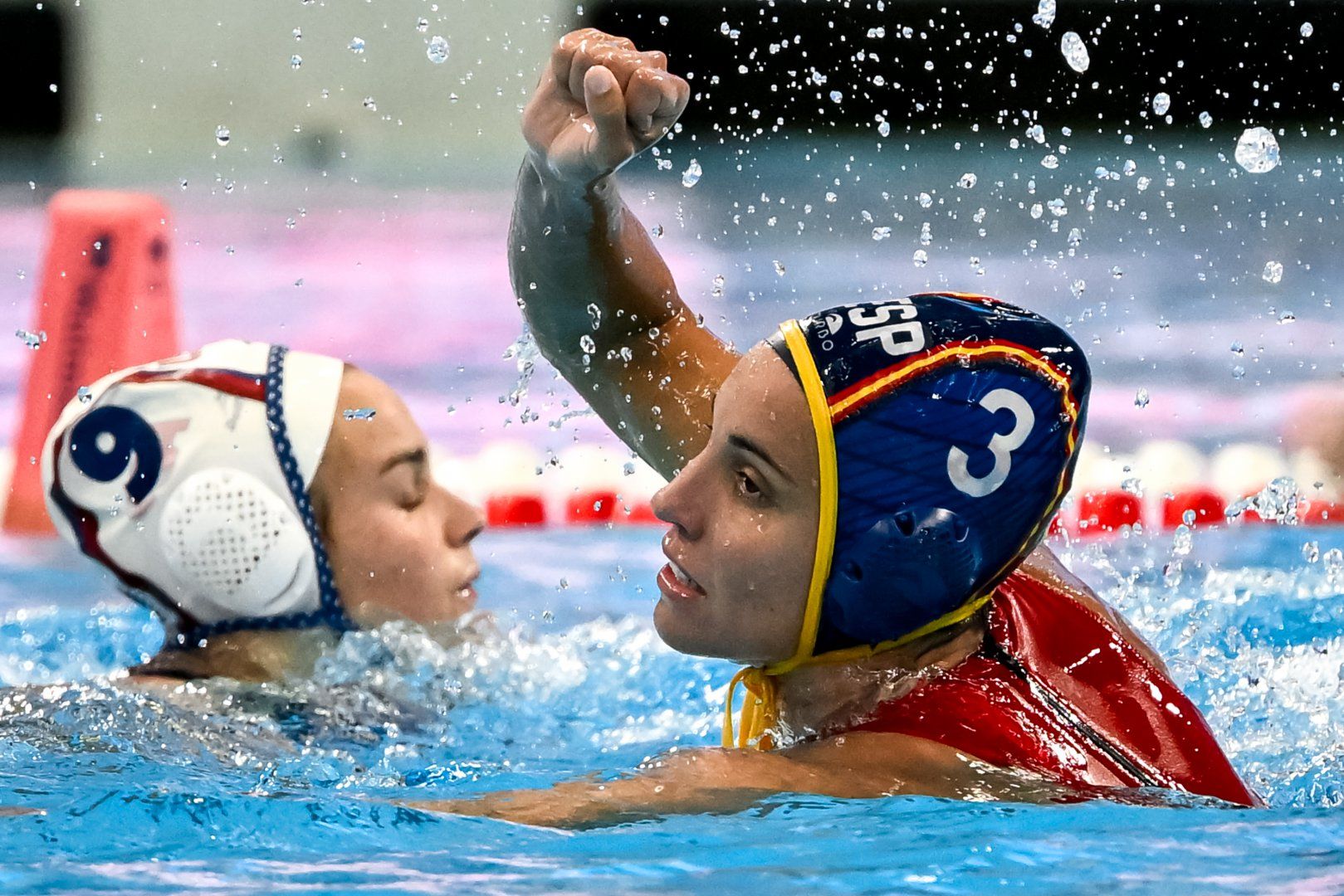 Tercera posició per a les rubinenques Bea Ortiz, Elena Ruiz i Ariadna Ruiz en el Mundial de Singapur. FOTO: RFEN (Andrea Masini)