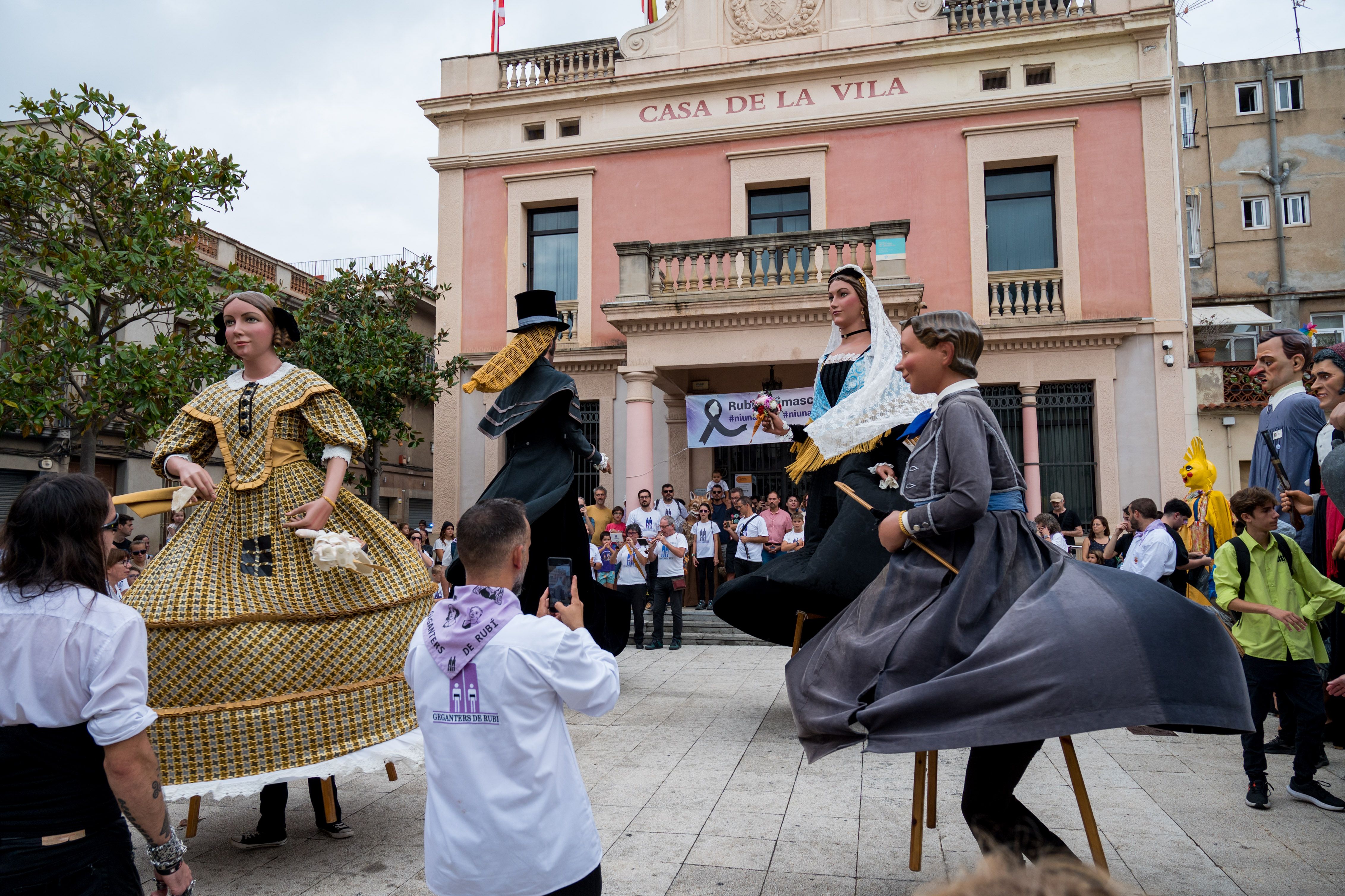 XXXII Trobada de Gegants de Rubí, pels Tocs de Sant Roc FOTO: Carmelo Jiménez XXXII Trobada de Gegants de Rubí, pels Tocs de Sant Roc FOTO: Carmelo Jiménez