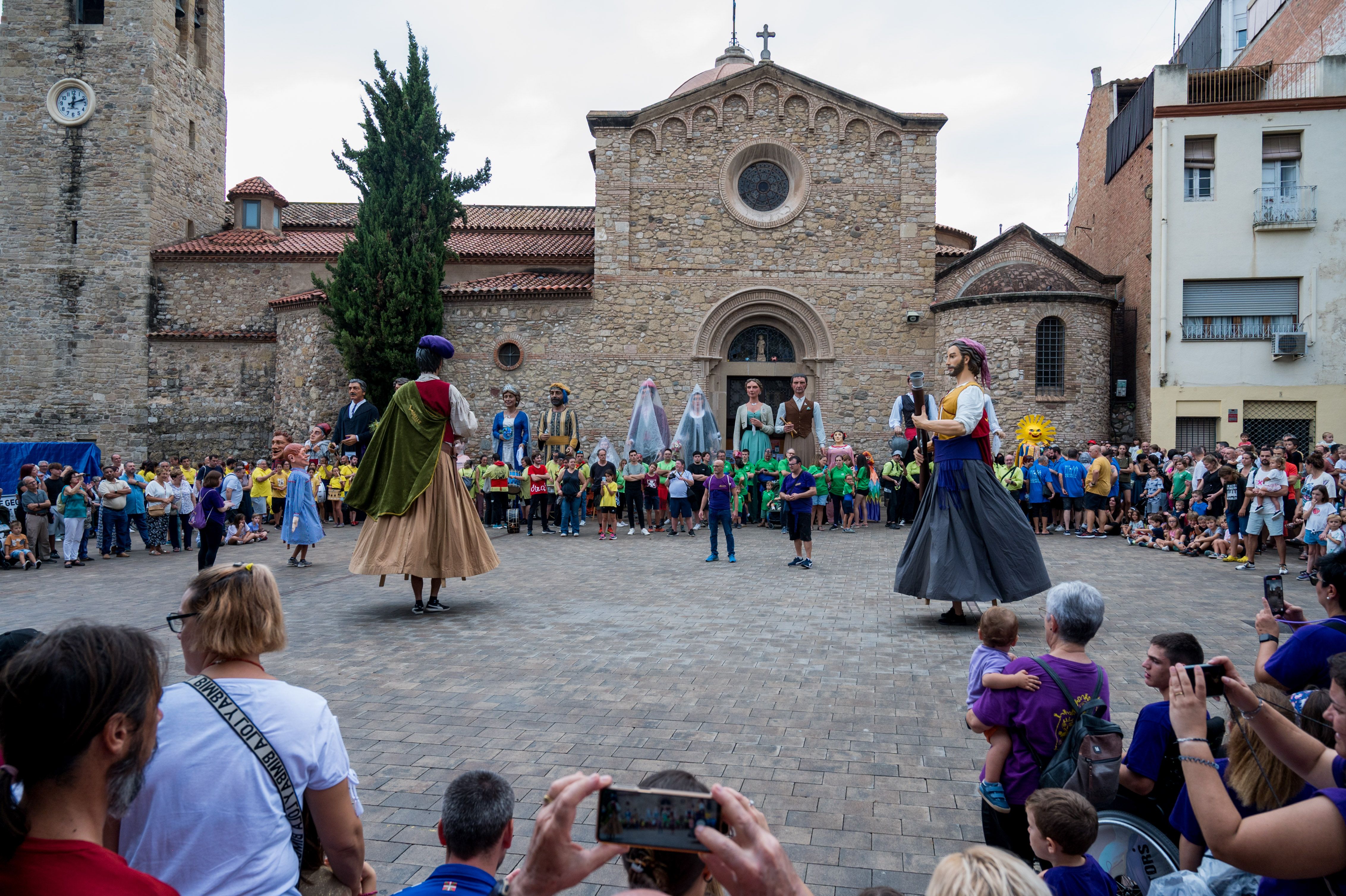 XXXII Trobada de Gegants de Rubí, pels Tocs de Sant Roc FOTO: Carmelo Jiménez XXXII Trobada de Gegants de Rubí, pels Tocs de Sant Roc FOTO: Carmelo Jiménez