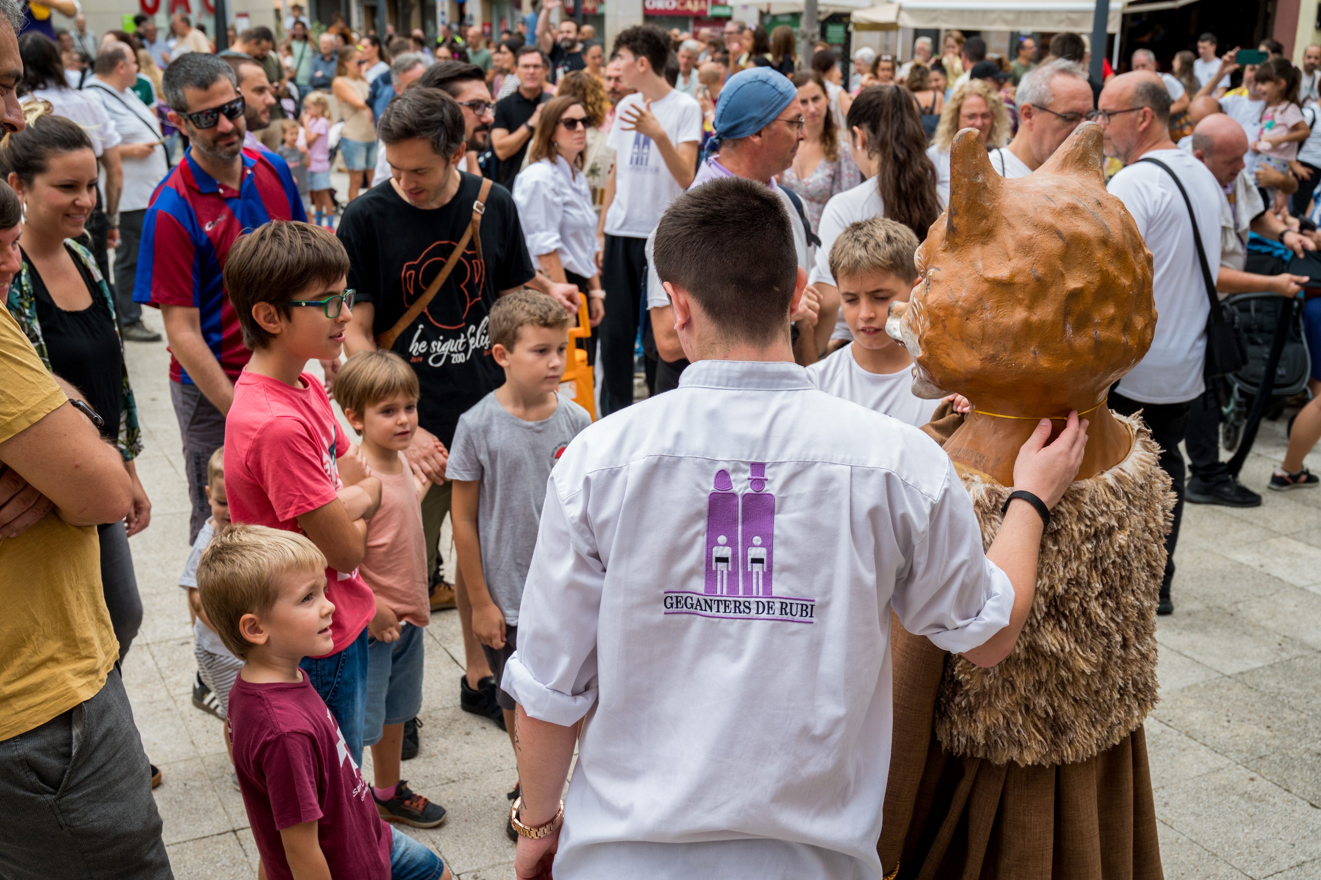 XXXII Trobada de Gegants de Rubí, pels Tocs de Sant Roc FOTO: Carmelo Jiménez XXXII Trobada de Gegants de Rubí, pels Tocs de Sant Roc FOTO: Carmelo Jiménez
