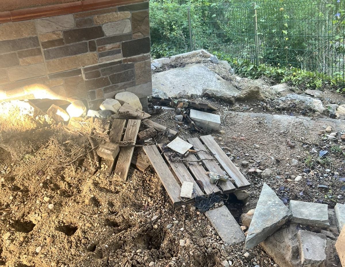 Junts reclama solucions urgents per a les inundacions a urbanitzacions. FOTO: Junts Rubí