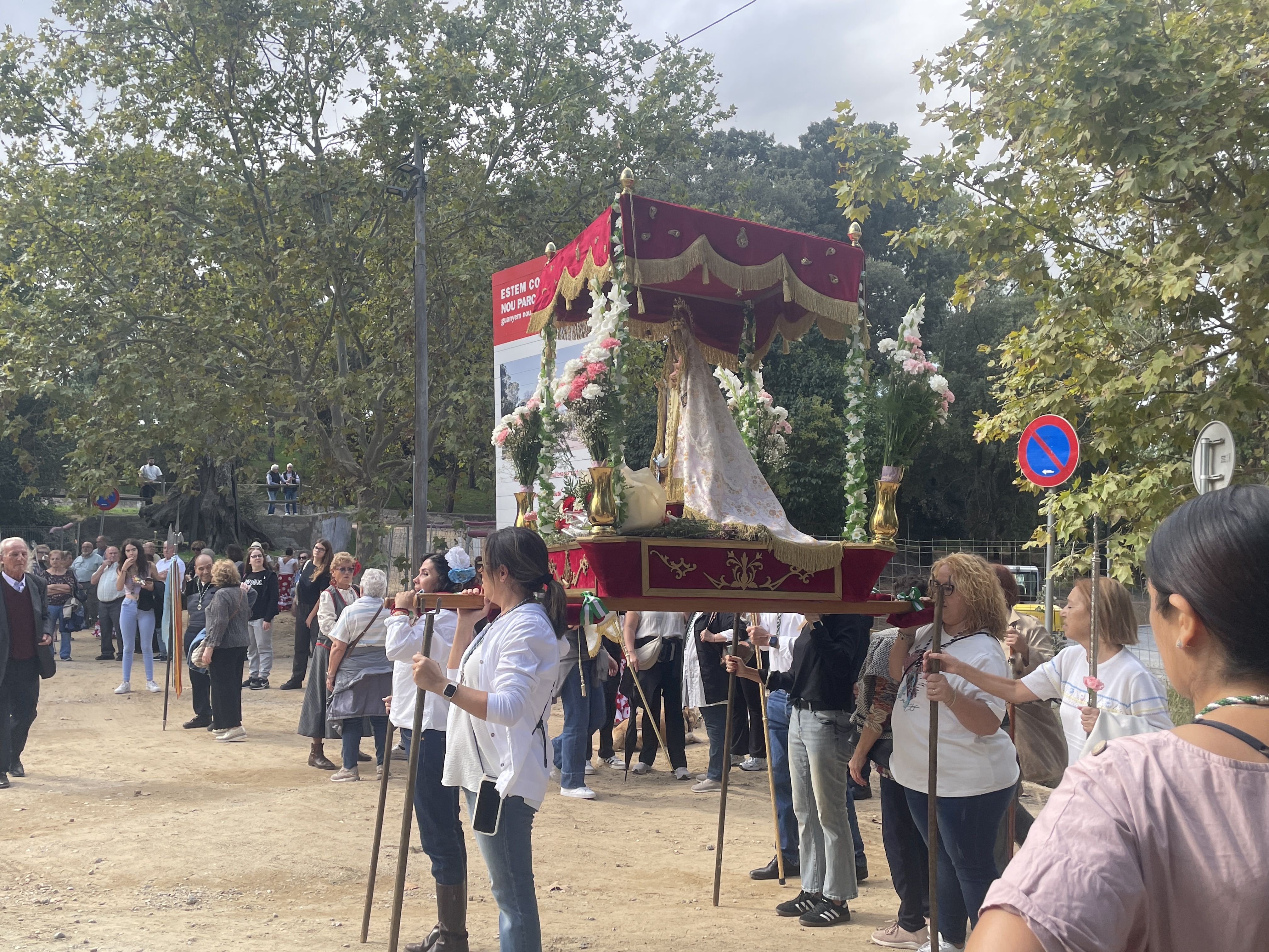 Romiatge de la Virgen de Luna a Rubí FOTO: Marta Casas