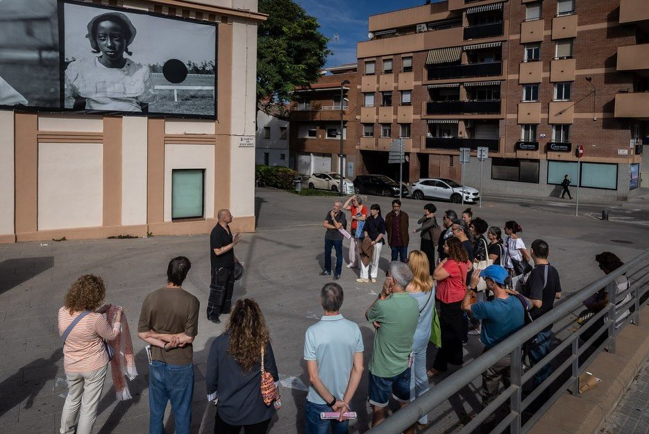 Les exposicions guiades per les fotografies de gran format de La Nuu es fan cada dissabte d'octubre FOTO: IG/La Nuu