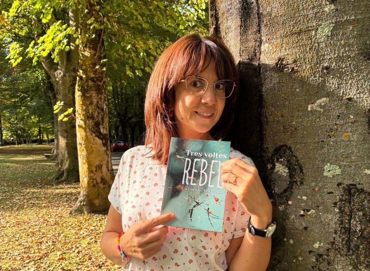 La rubinenca Carmen Moreno presentarà el poemari “Tres voltes rebel” a la Biblioteca. FOTO: Cedida