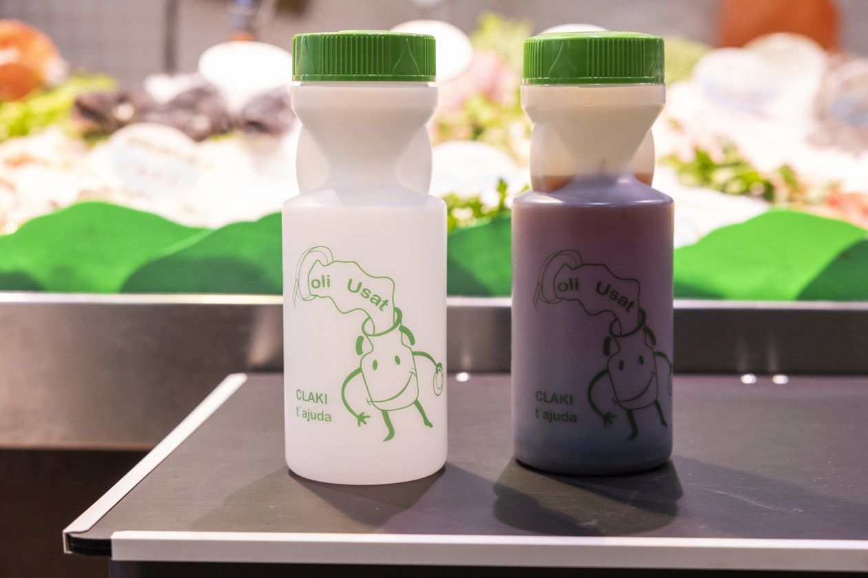 Rubí promou la recollida d'oli usat amb un sistema que promou la inserció laboral de persones amb diversitat intel·lectual