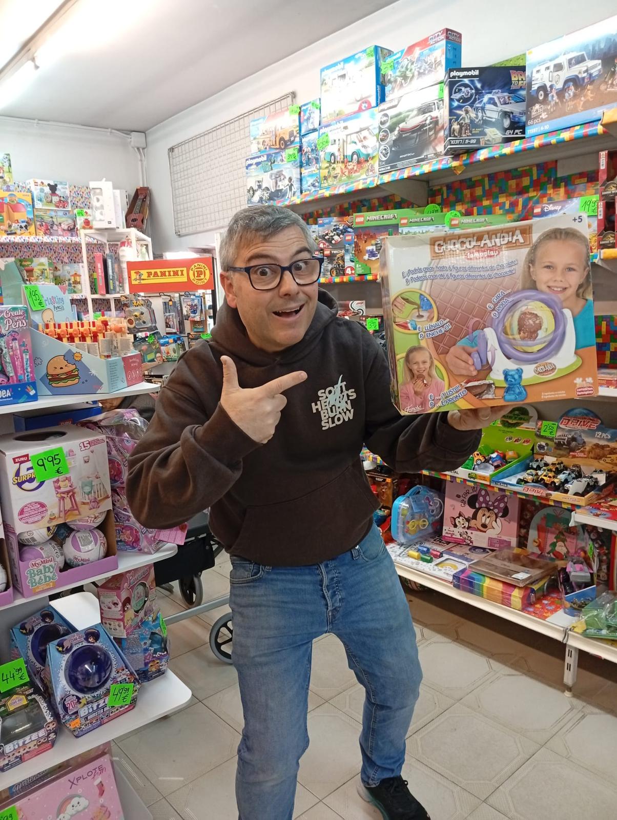 Entre tots els infants que participin en el sorteig infantil de Nadal del TOT Rubí se sortejarà una joguina d'Establiments Vilalta. FOTO: Cedida