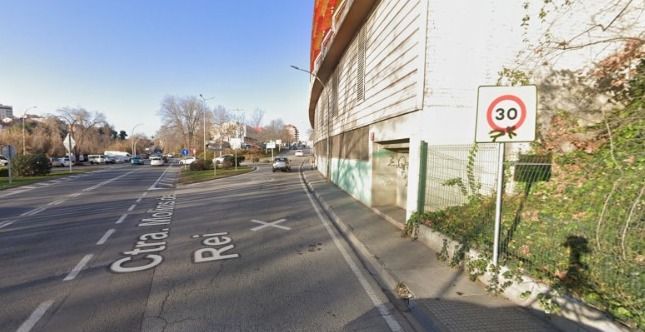 Un ferit en un accident entre un cotxe i una motocicleta a la C-1413. FOTO: Google Maps