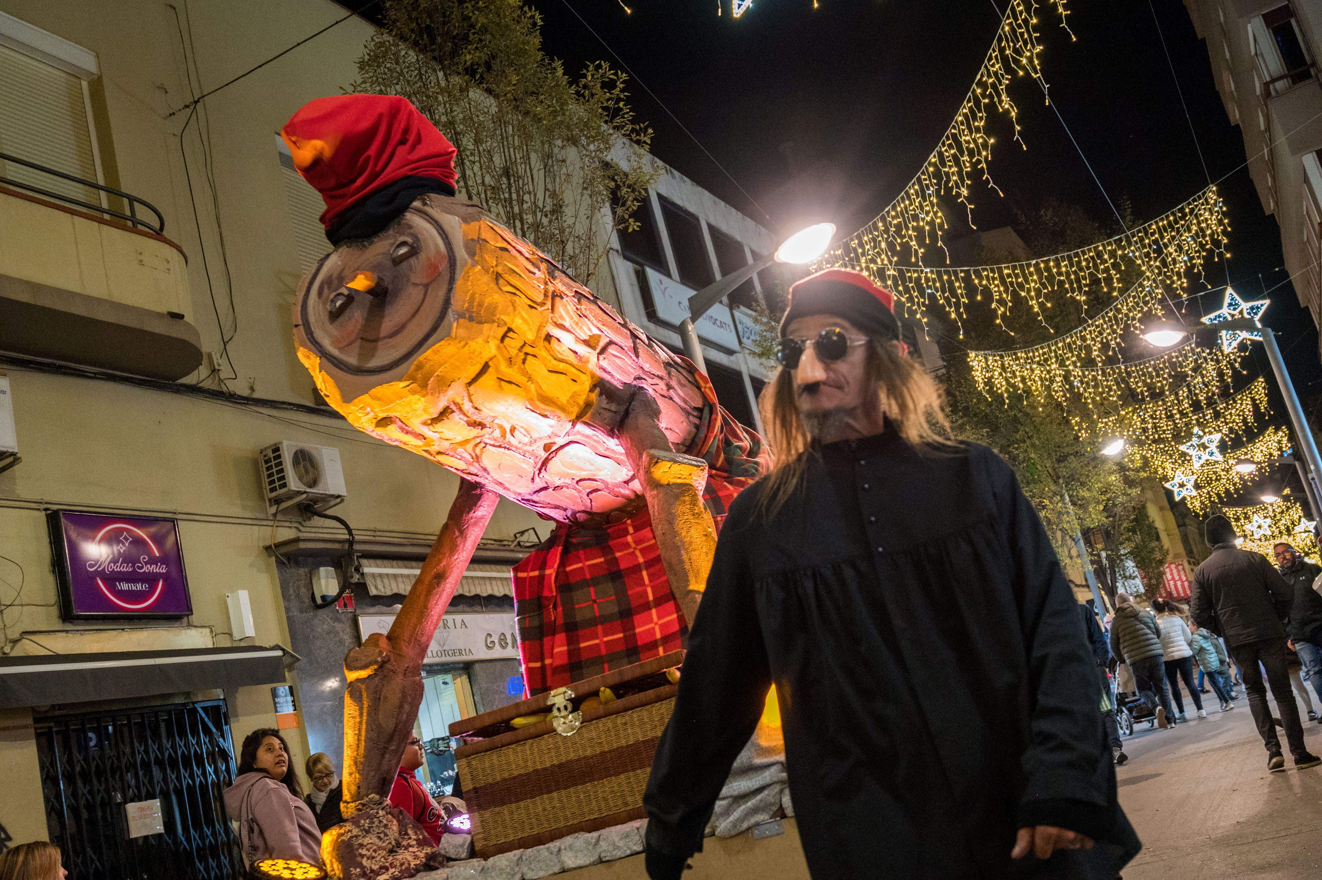 El Tió Gegant del Comerç. FOTO: Carmelo Jiménez