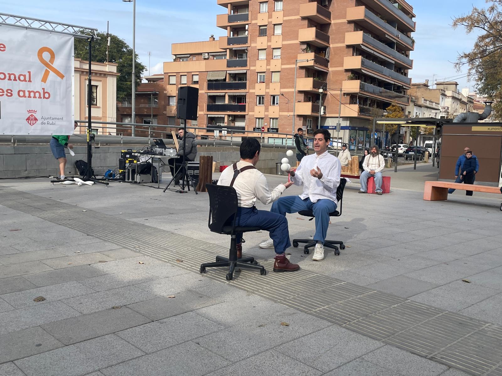  l’espectacle de circ Únics del Col·lectiu Mur. FOTO: Estela Luengo