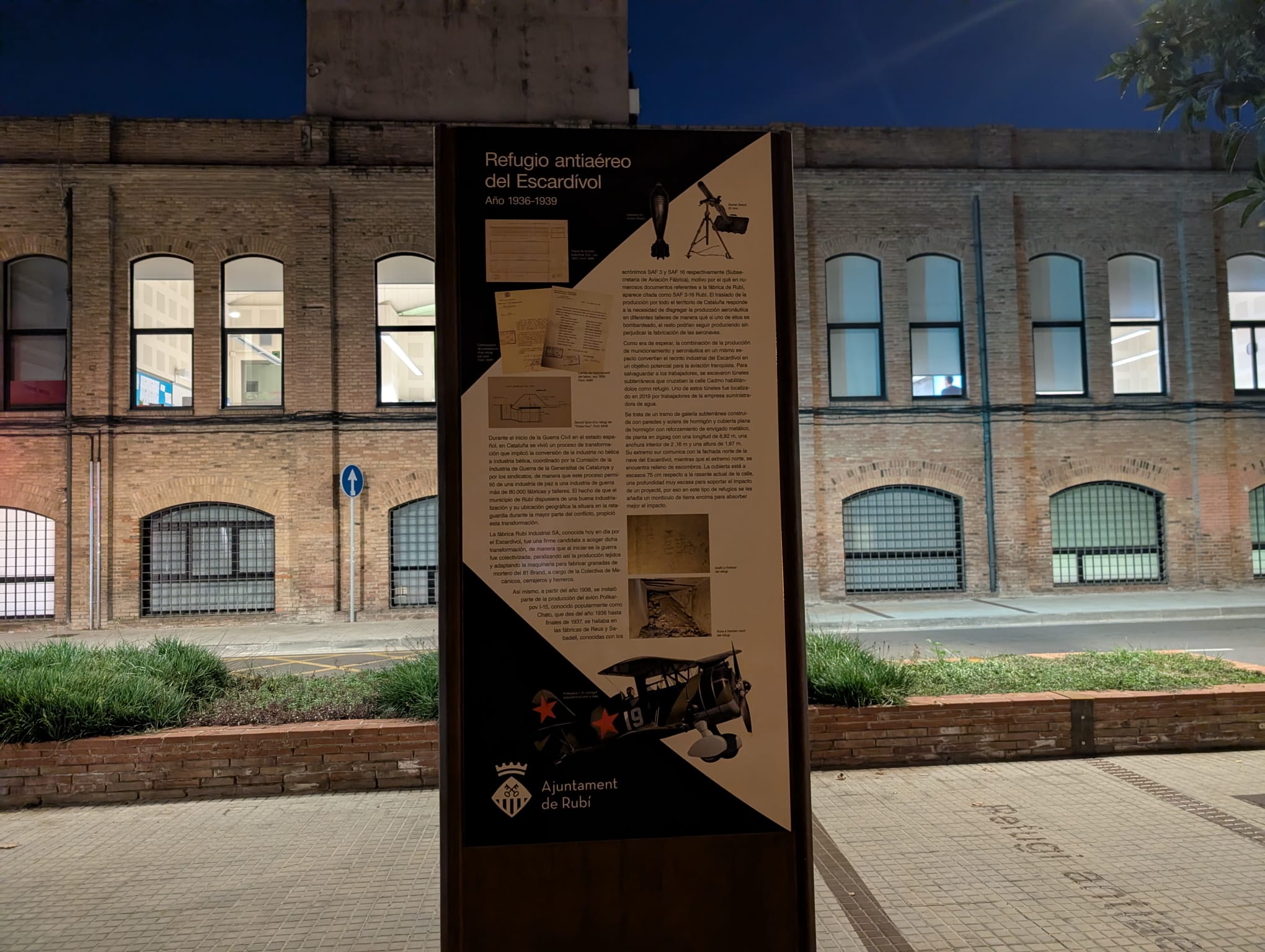 El 4 de desembre s'inaugurà del tòtem del refugi de la Guerra Civil trobat a l'Escardívol. FOTO: Estela Luengo