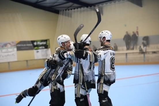 Importants victòries dels equips del Cent Patins en el primer partit de la segona volta. FOTO: Cedida