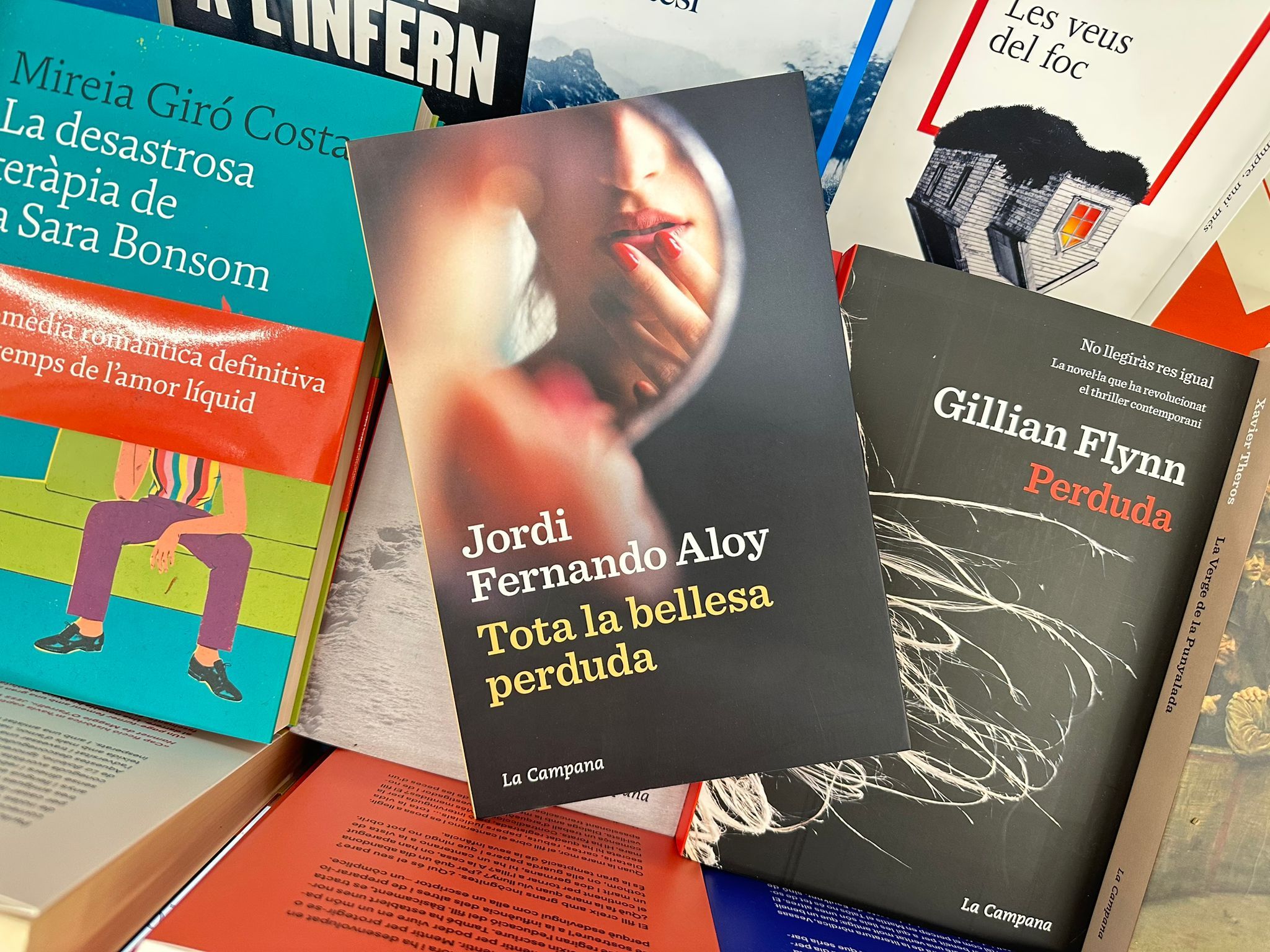 Presentació del llibre "Tota la bellesa perduda" al Racó del Llibre
