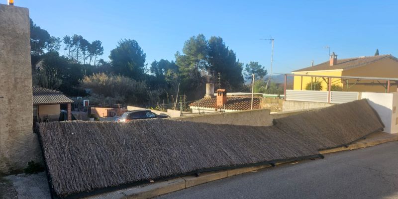 Tanca caiguda a Sant Muç durant la borrasca Nils. FOTO: Cedida