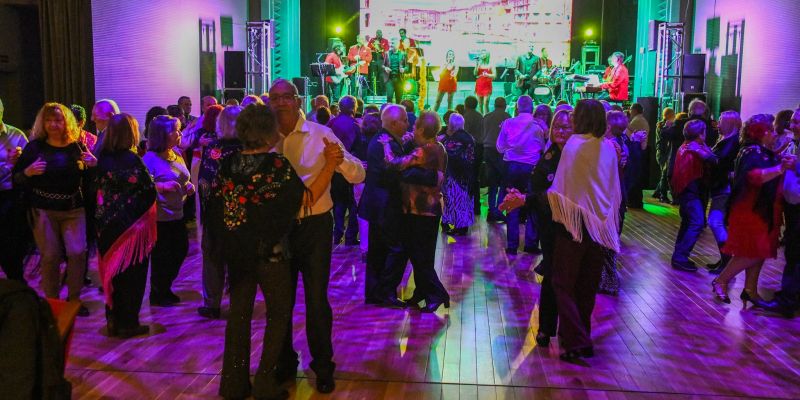 El Casino ha tornat a acollir el Ball de Mantons FOTO: Ajuntament de Rubí