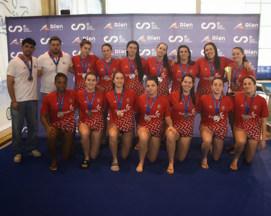 L'absolut femení del CN Rubí, subcampió de la Copa Federació FOTO: Cedida