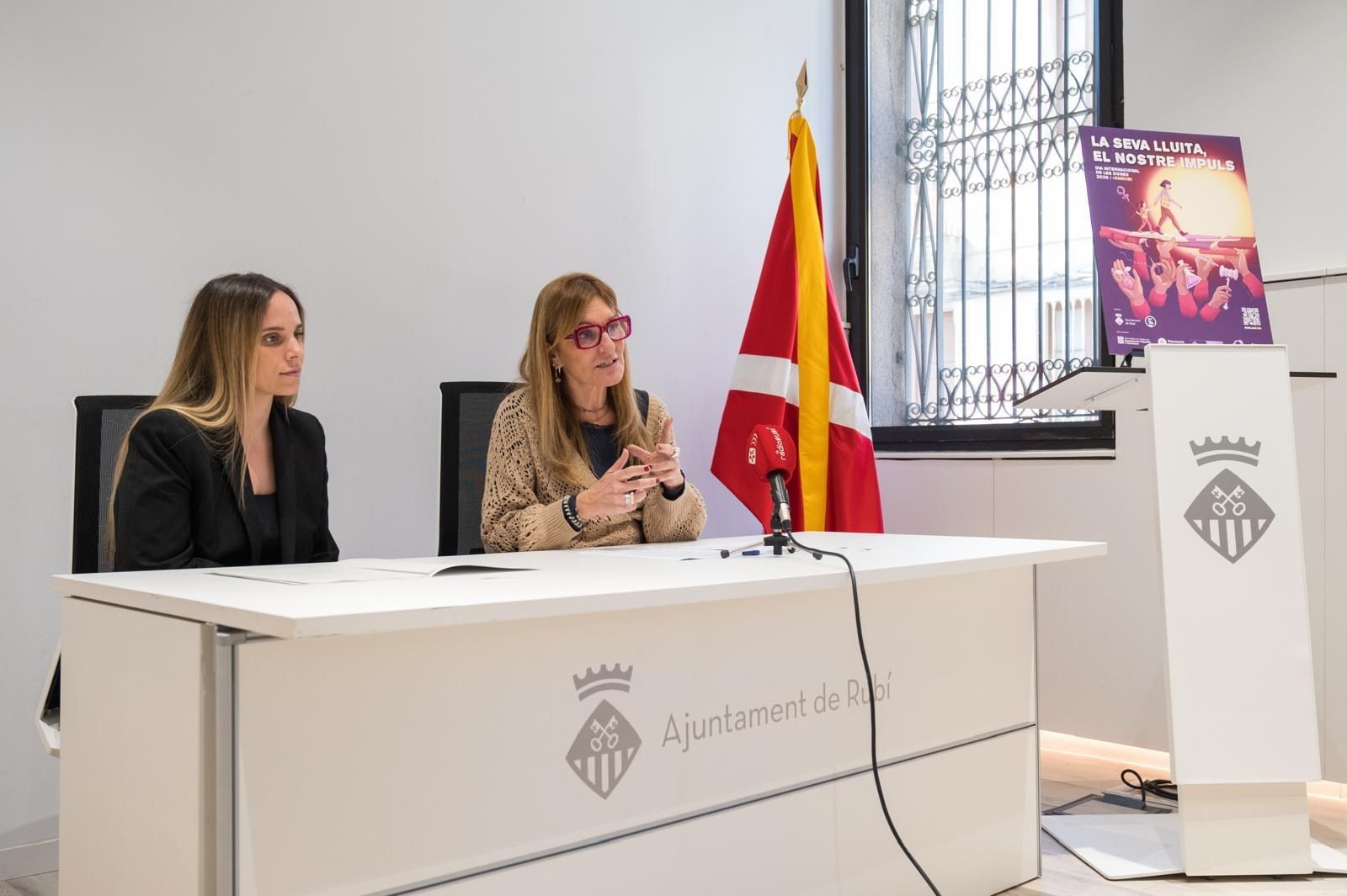 L'alcaldessa i la regidora d'Igualtat presenten la programació d'enguany FOTO: Localpres