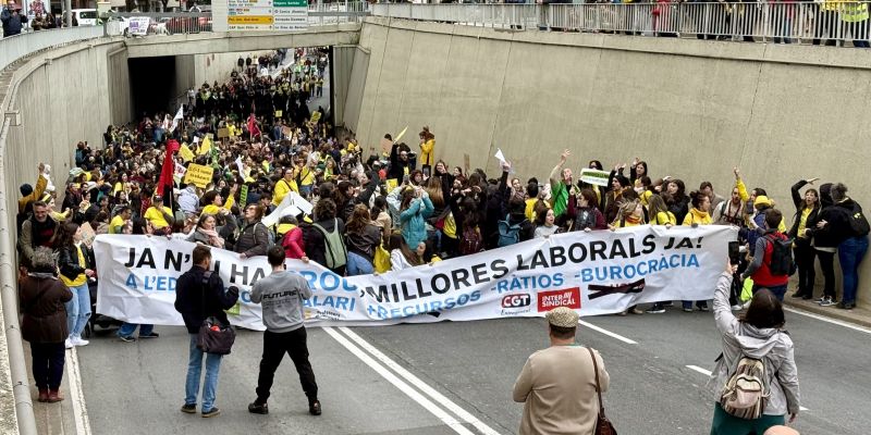 La manifestació talla la Gran Via de Sabadell FOTO: ACN/Albert Segura