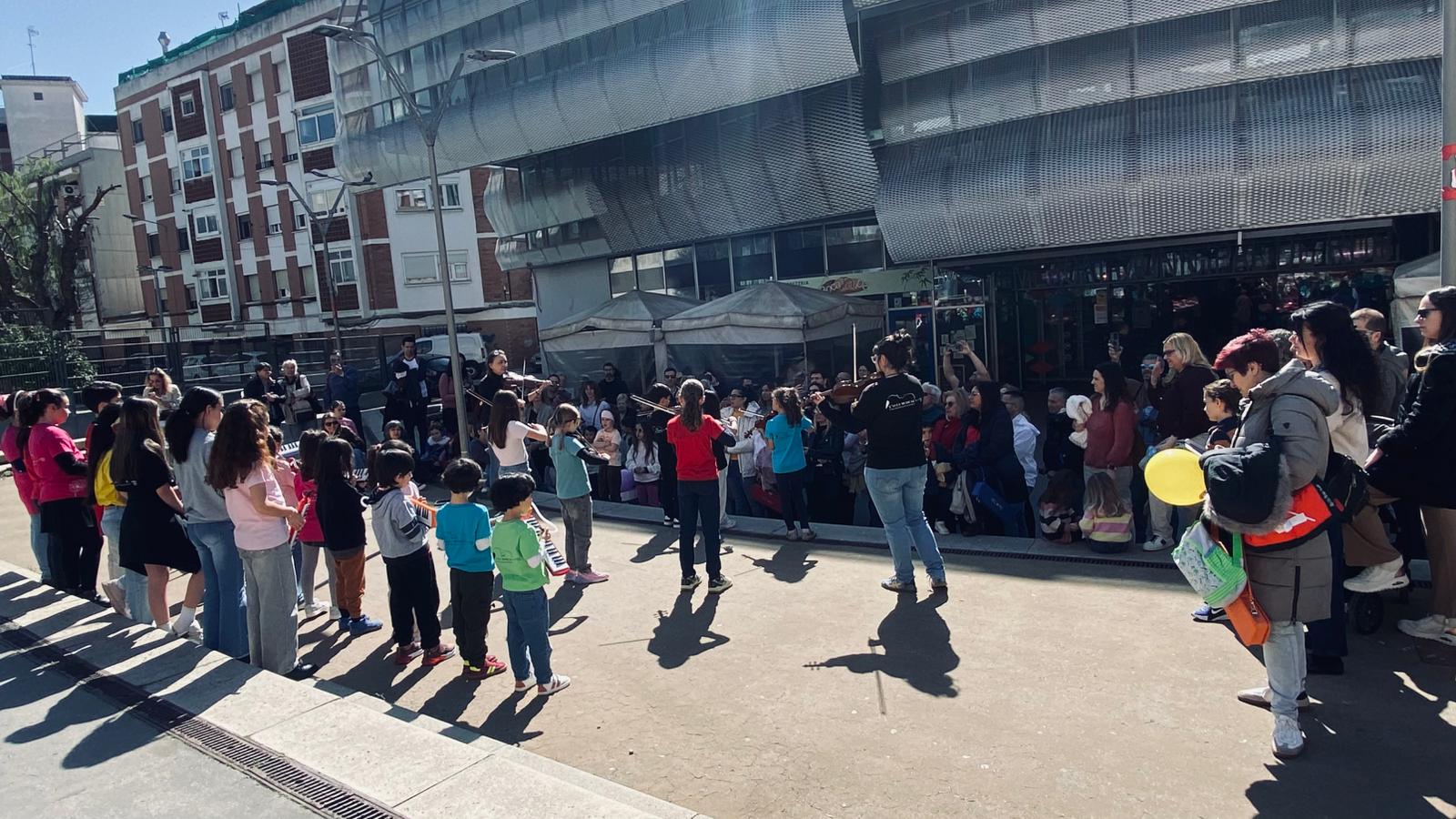 Un matí d'art al Mercat i presentació del conte del Bòjum FOTO: Cedida