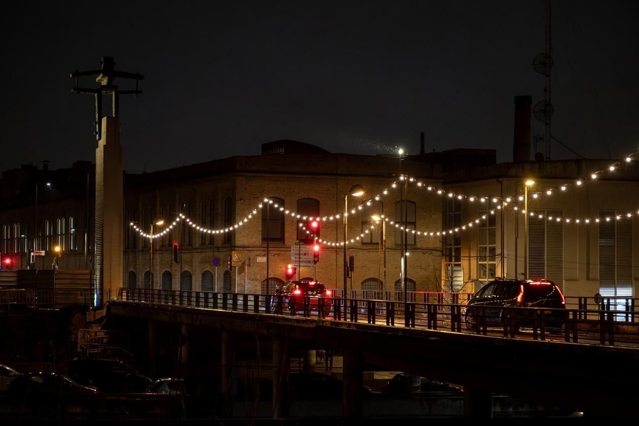 Un dels punts on s’apagarà la il·luminació serà el pont del c. Cadmo FOTO: Ajuntament
