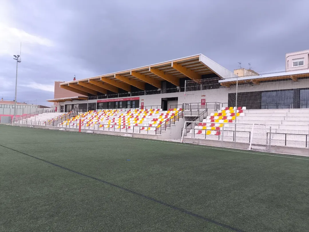 Les noves grades del camp del 25 de setembre FOTO: IG/@juv25septiembre 