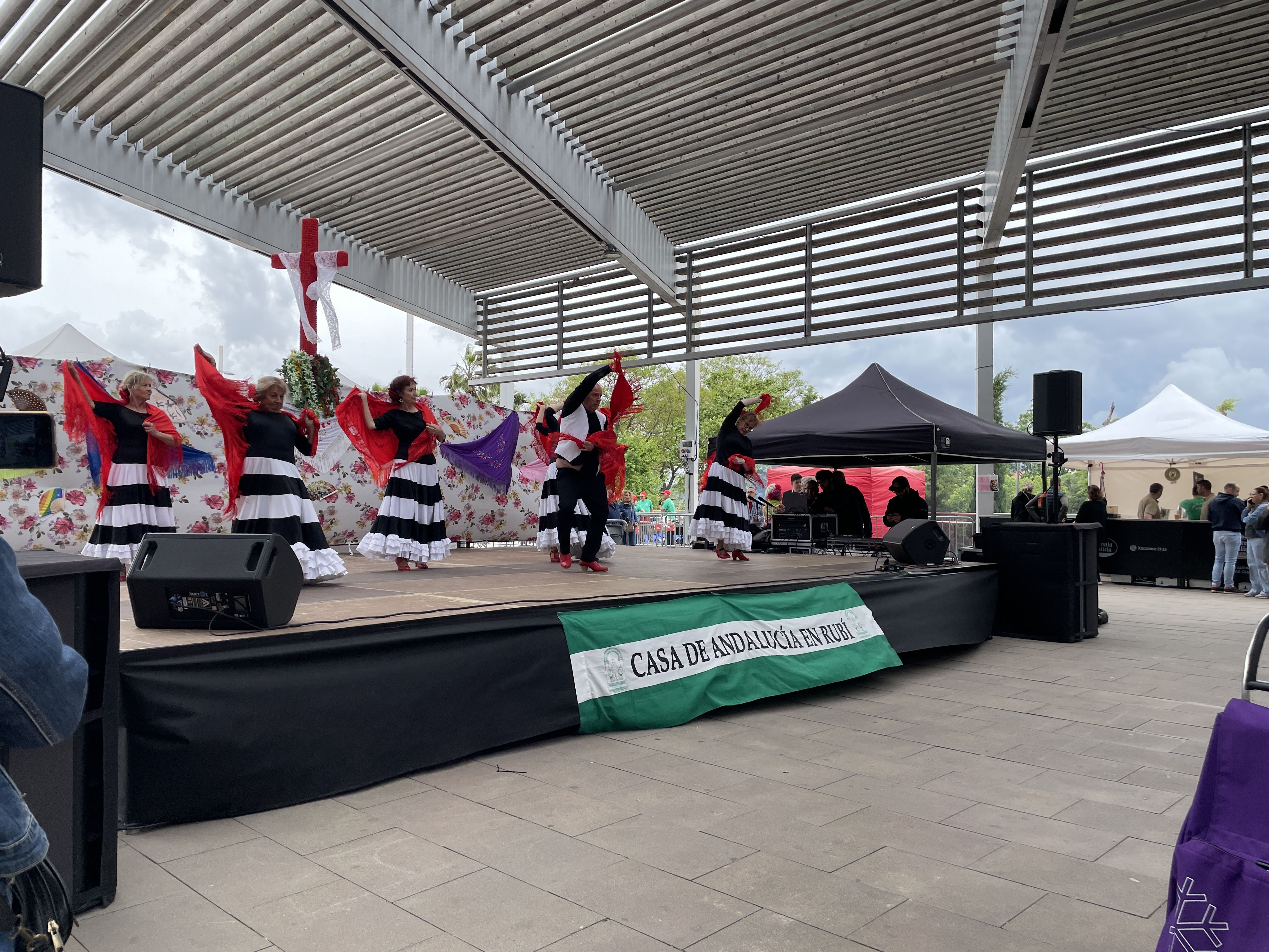 Rubí celebra la Cruz de Mayo de la mà de la Casa de Andalucía FOTO: Marta Casas